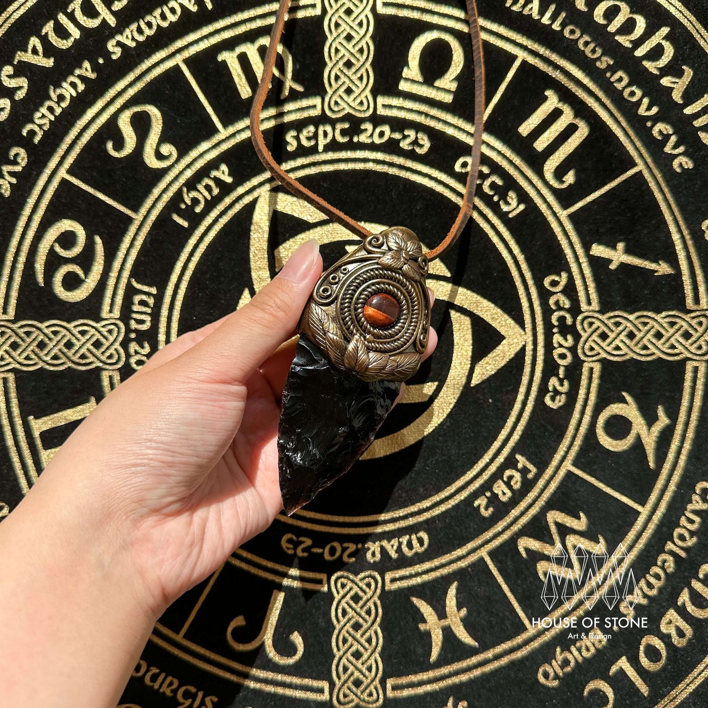 Natural Handmade Black Obsidian Arrowhead Pendant Necklace/Magic Crystal Double-sided Pendant/Labradorite Jewelry/Chakra/Altar Tool