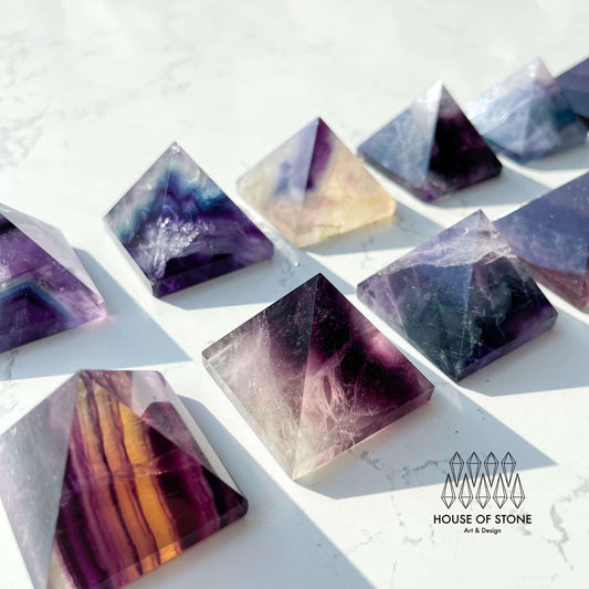 Natural Rainbow Fluorite Pyramid/Small Green Fluorite Crystal Pyramid/Purple Fluorite Pyramid/Juicy Rainbow Fluorite Tower/Chakra Healing