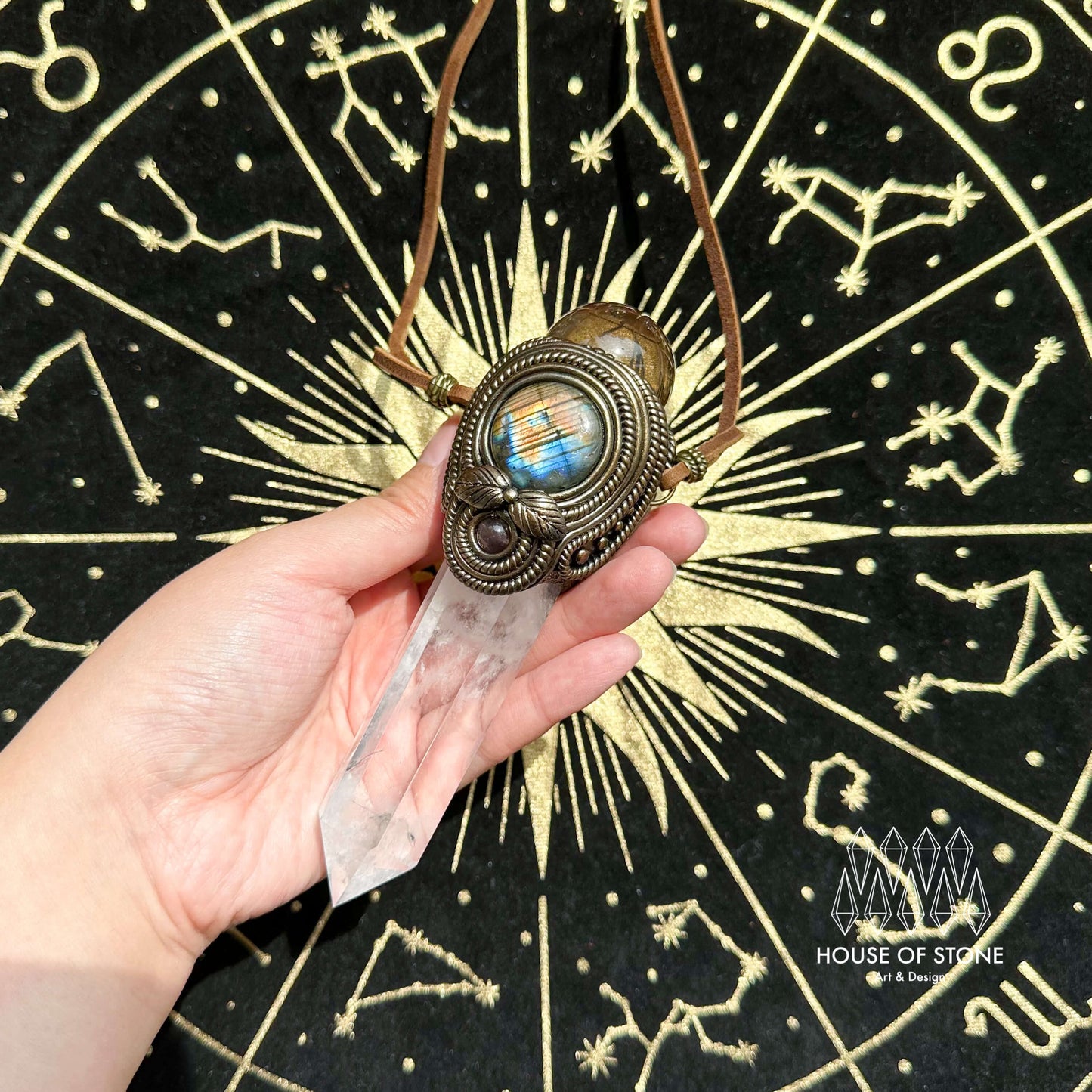 Natural Handmade Clear Quartz Pendant Necklace/Magic Crystal Double-sided Pendant/Labradorite Necklace/Root Chakra/Manifest Altar Tool