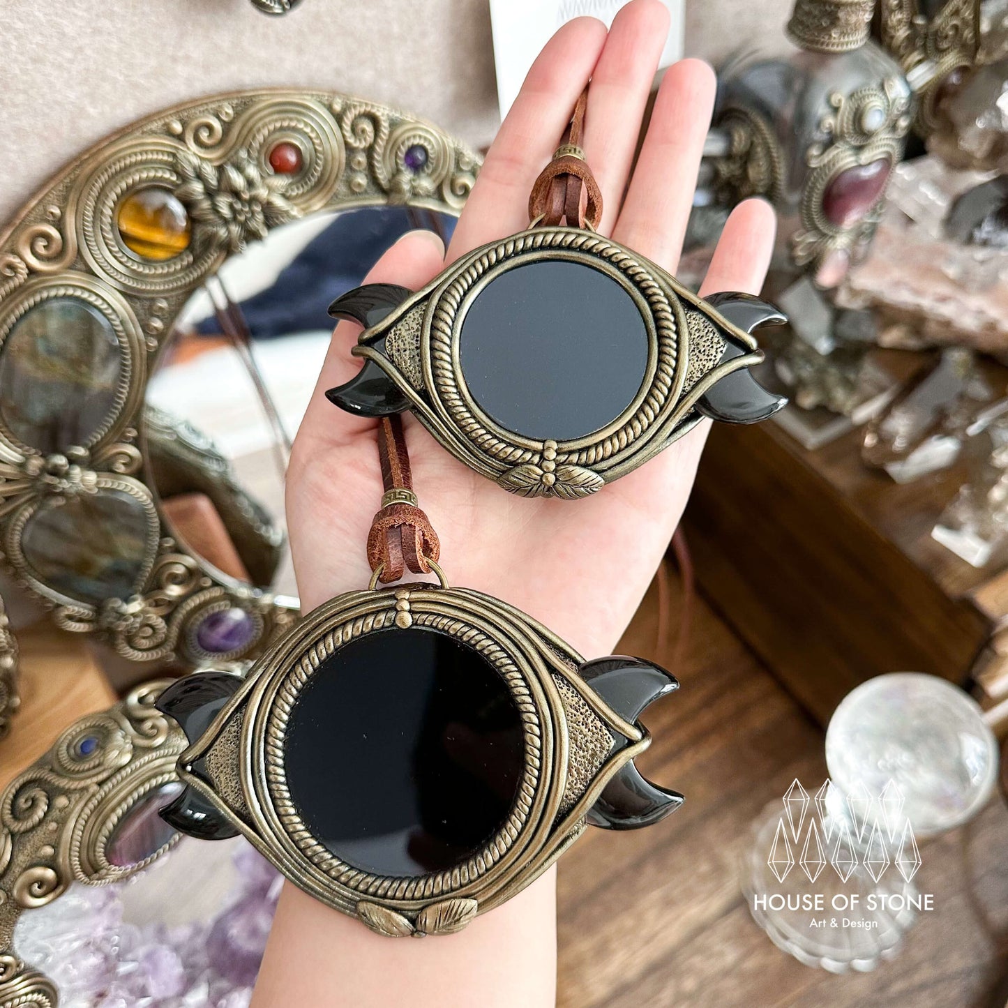 Handmade Natural Black Obsidian Triple Moon Pendant Necklace/Magic Obsidian Mirror Crystal Pendant/Scrying Mirror Protection Jewelry/Divine Pendant/Altar Tool