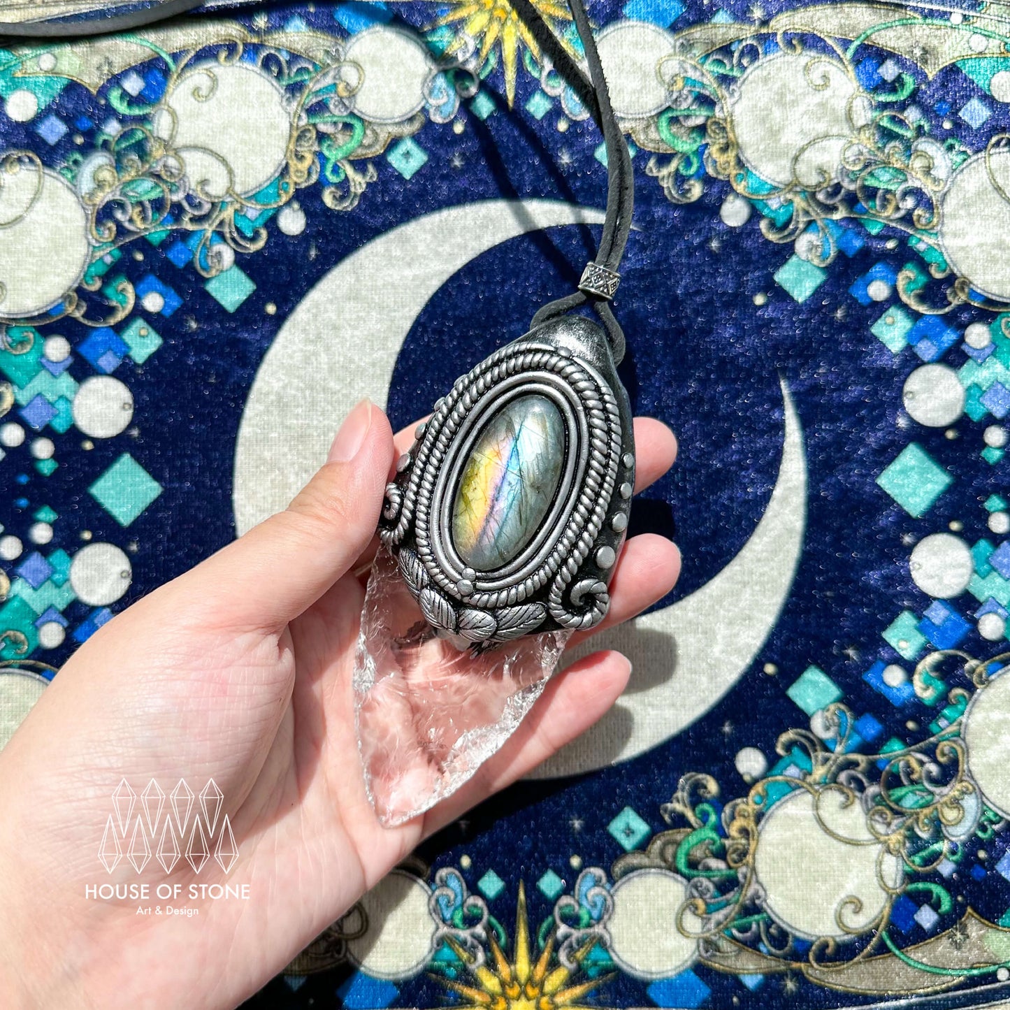 Natural Handmade Clear Quartz Arrowhead Pendant Necklace/Magic Crystal Double-sided Pendant/Labradorite Jewelry/Chakra/Altar Tool