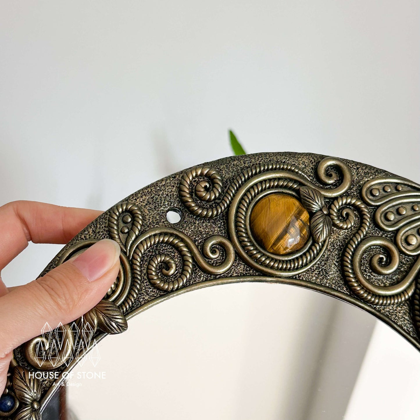 Handmade Natural Crystal Mirror/Magic Crystal Witch Mirror/Labradorite Mirror/Crystal Quartz Mirror/Chakra Healing/Manifest Altar Tool