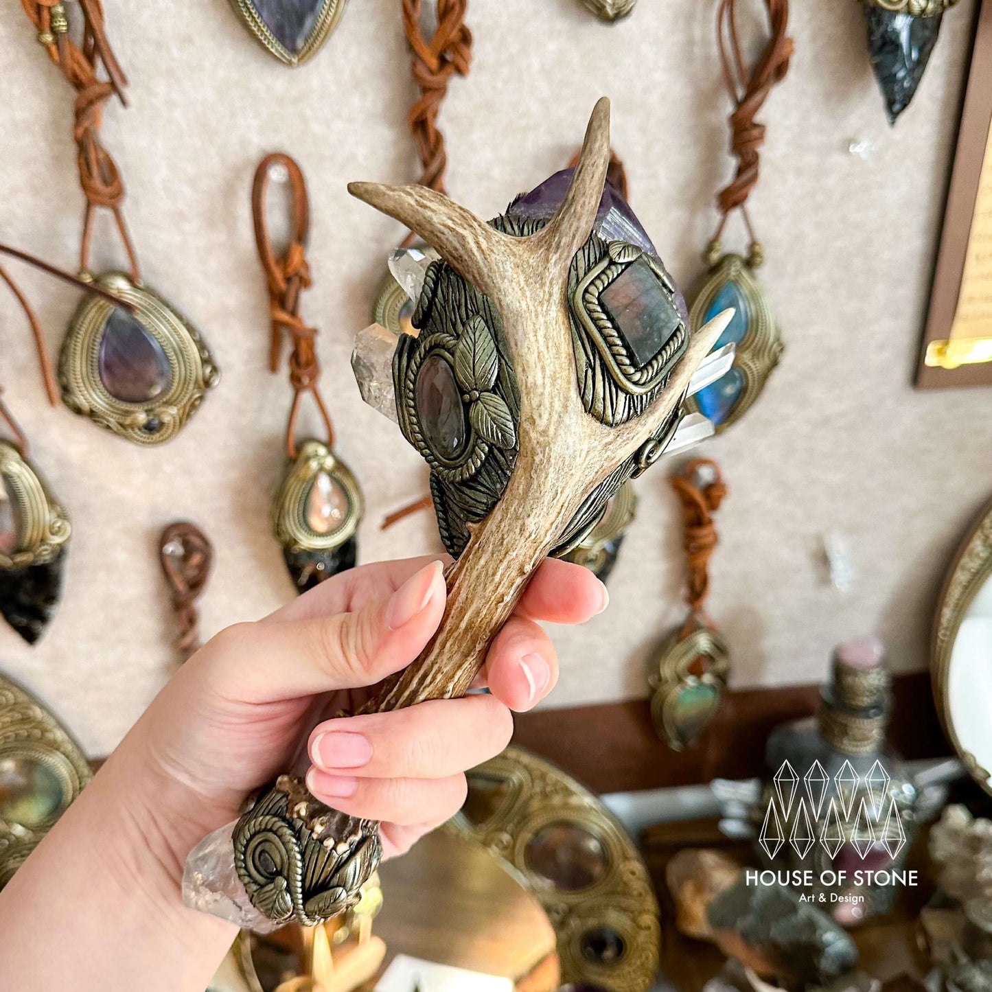 Handmade Natural Crystal Amethyst Antler Wand/Magic Smoky Quartz Witch Wand/Labradorite Amethyst Ammonite Antler Stem/Chakra/Altar Tool