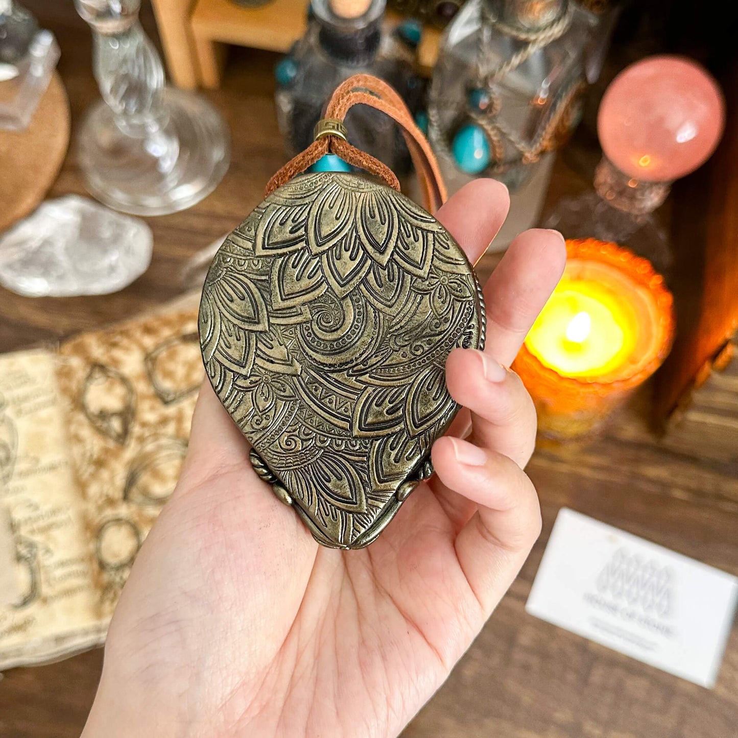 Handmade Natural Black Obsidian Pendant Necklace/Magic Obsidian Mirror Crystal Pendant/Scrying Mirror Talisman Protection Jewelry/Altar Tool