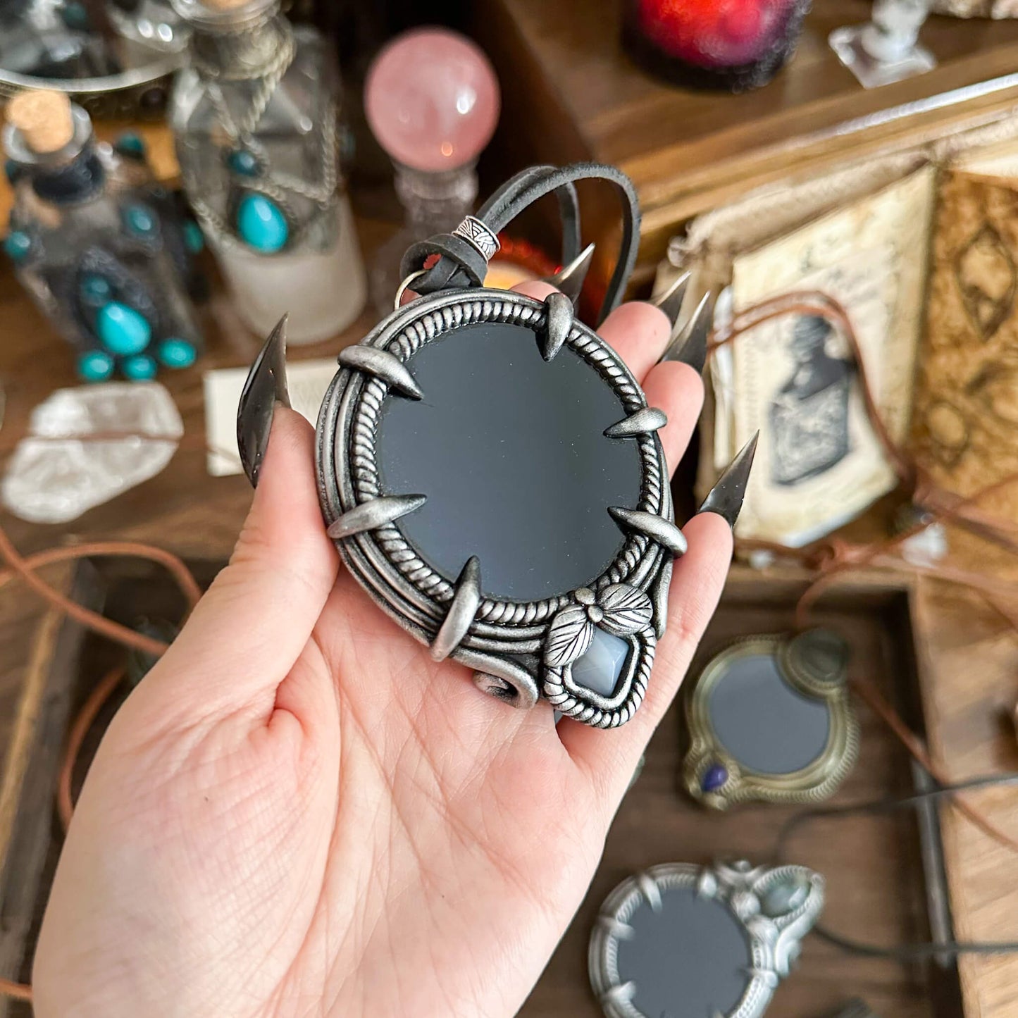 Handmade Natural Black Obsidian Pendant Necklace/Magic Obsidian Mirror Crystal Pendant/Scrying Mirror Talisman Protection Jewelry/Altar Tool