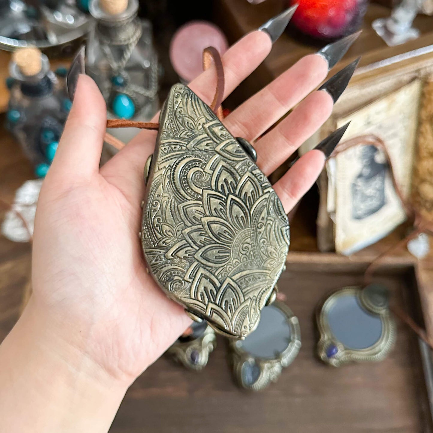 Handmade Natural Black Obsidian Pendant Necklace/Magic Obsidian Mirror Crystal Pendant/Scrying Mirror Talisman Protection Jewelry/Altar Tool