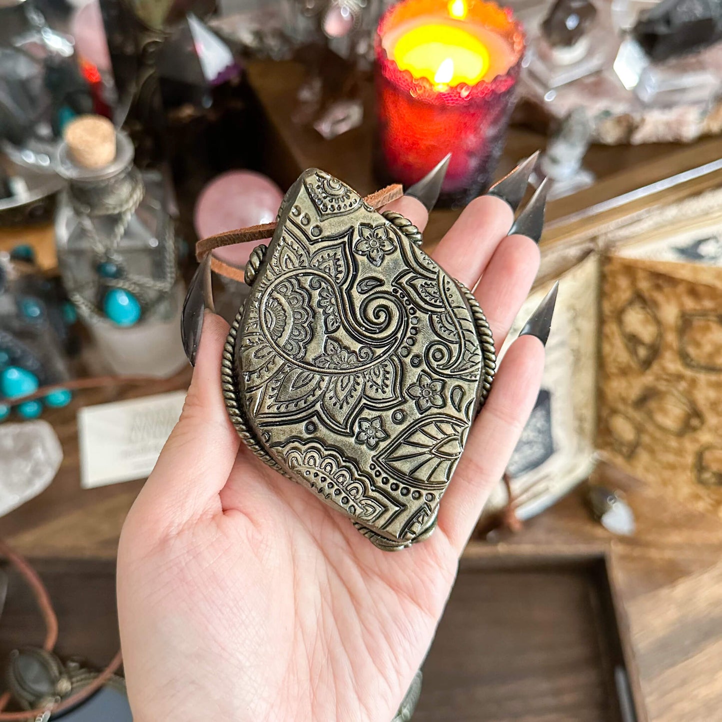 Handmade Natural Black Obsidian Pendant Necklace/Magic Obsidian Mirror Crystal Pendant/Scrying Mirror Talisman Protection Jewelry/Altar Tool