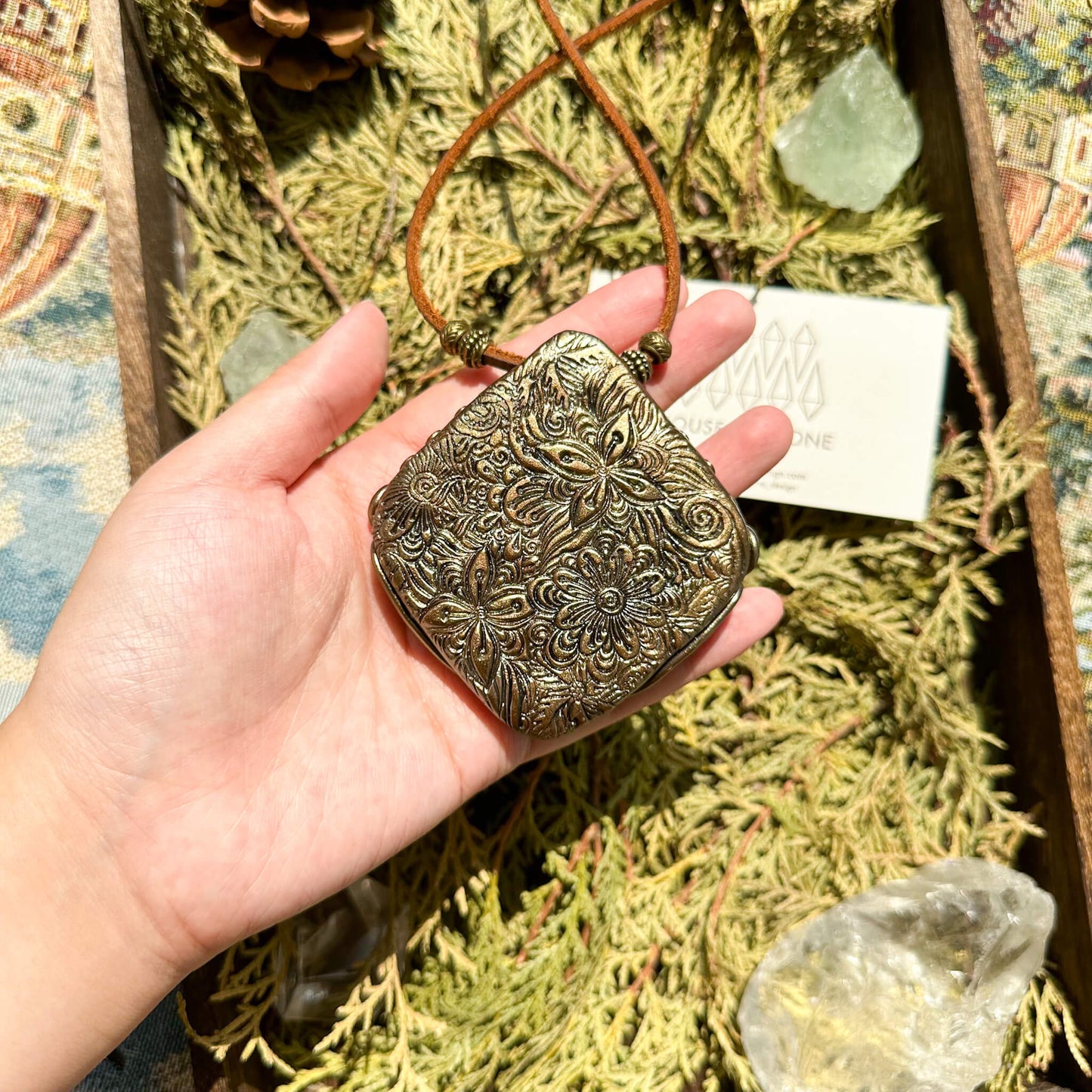 Natural Handmade Black Obsidian Pendant Necklace/Magic Obsidian Mirror Crystal Pendant/Scrying Mirror Labradorite Jewelry/Chakra/Altar Tool