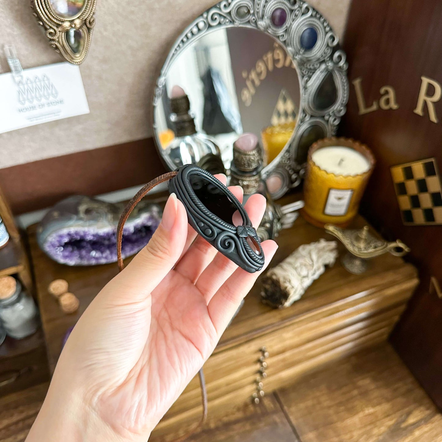 Natural Handmade Black Obsidian Pendant Necklace/Magic Obsidian Mirror Crystal Pendant/Scrying Mirror Red Agate Jewelry/Altar Tool
