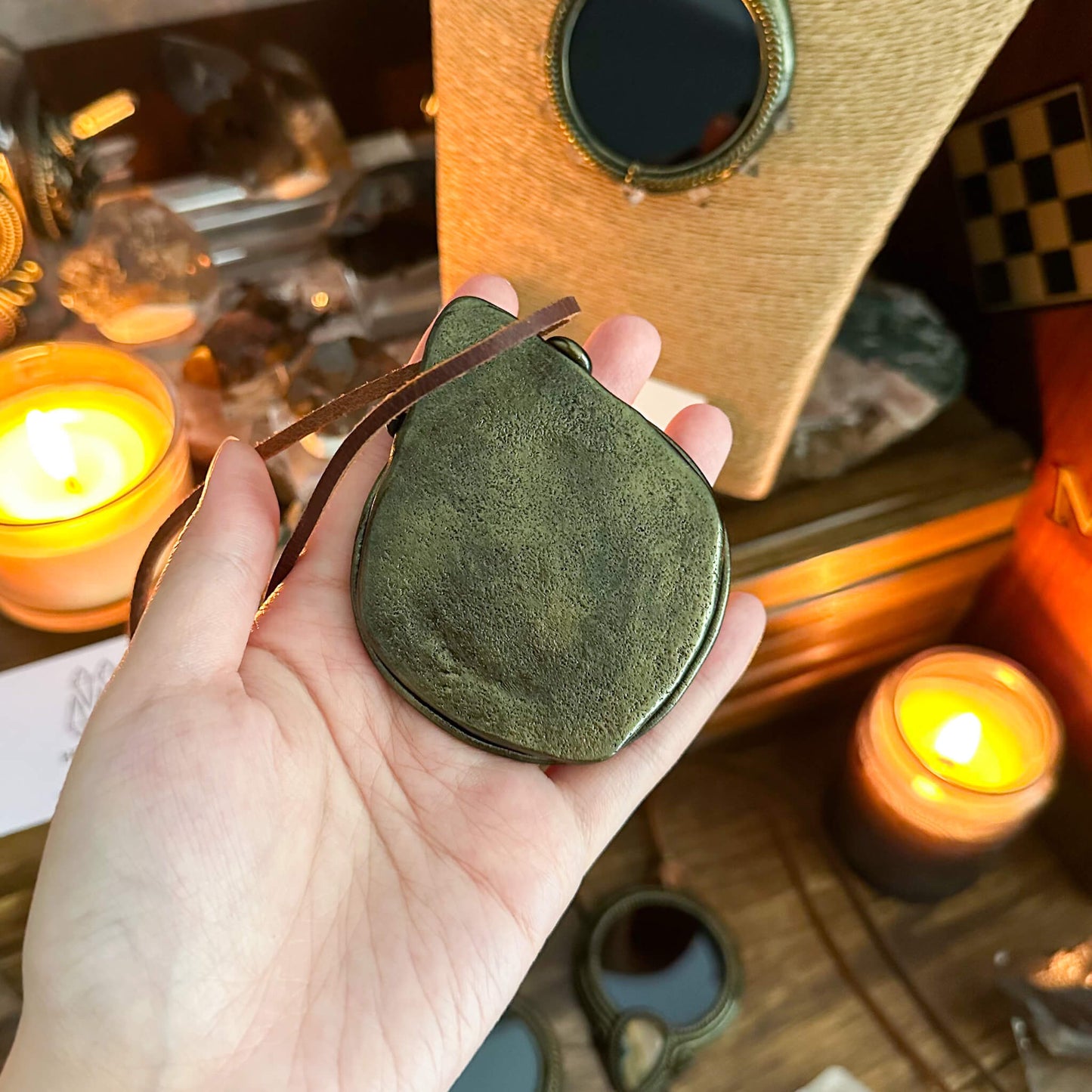 Handmade Natural Black Obsidian Pendant Necklace/Magic Obsidian Mirror Crystal Pendant/Scrying Mirror Talisman Protection Jewelry/Altar Tool