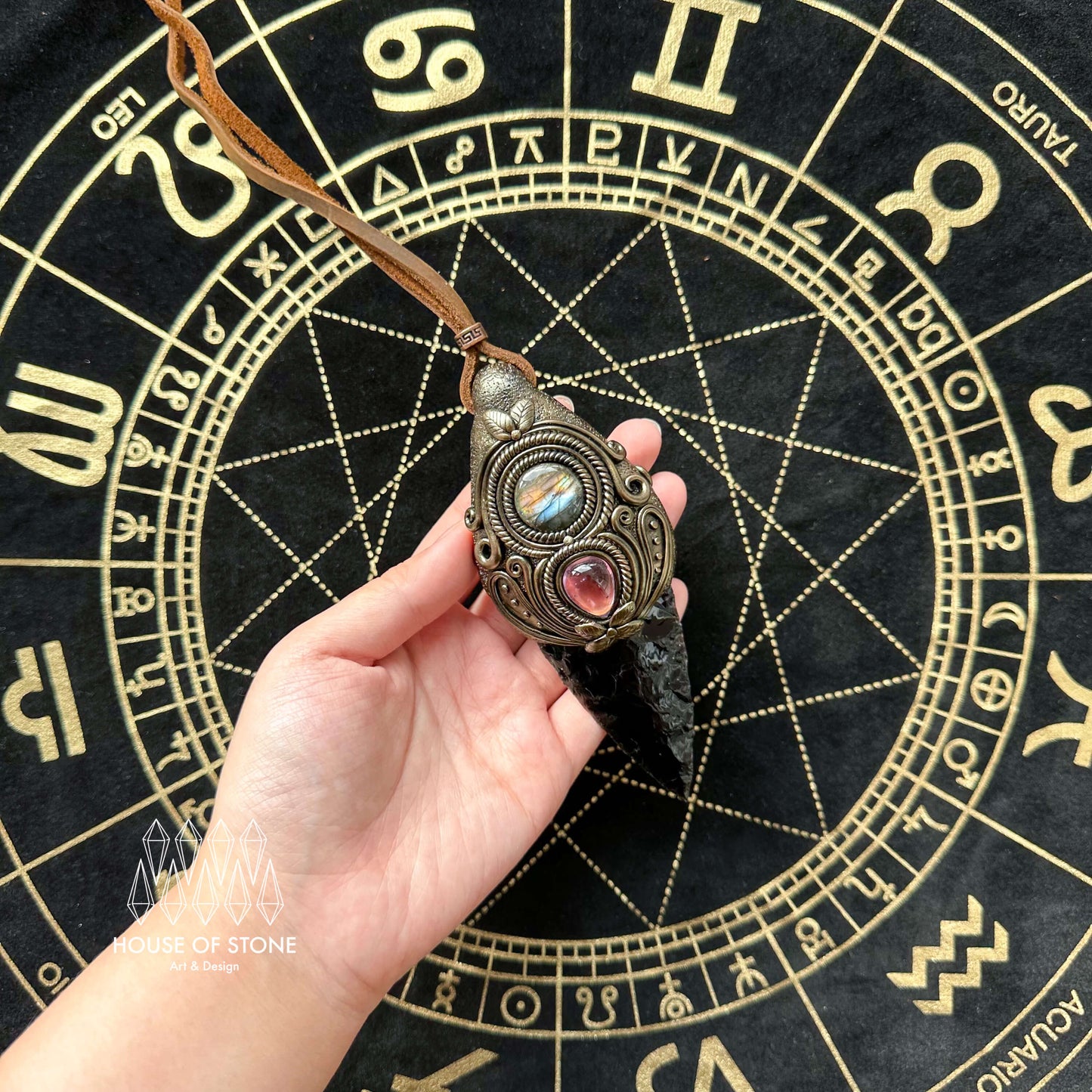 Natural Handmade Black Obsidian Arrowhead Pendant Necklace/Magic Crystal Double-sided Pendant/Labradorite Jewelry/Chakra Healing/Altar Tool