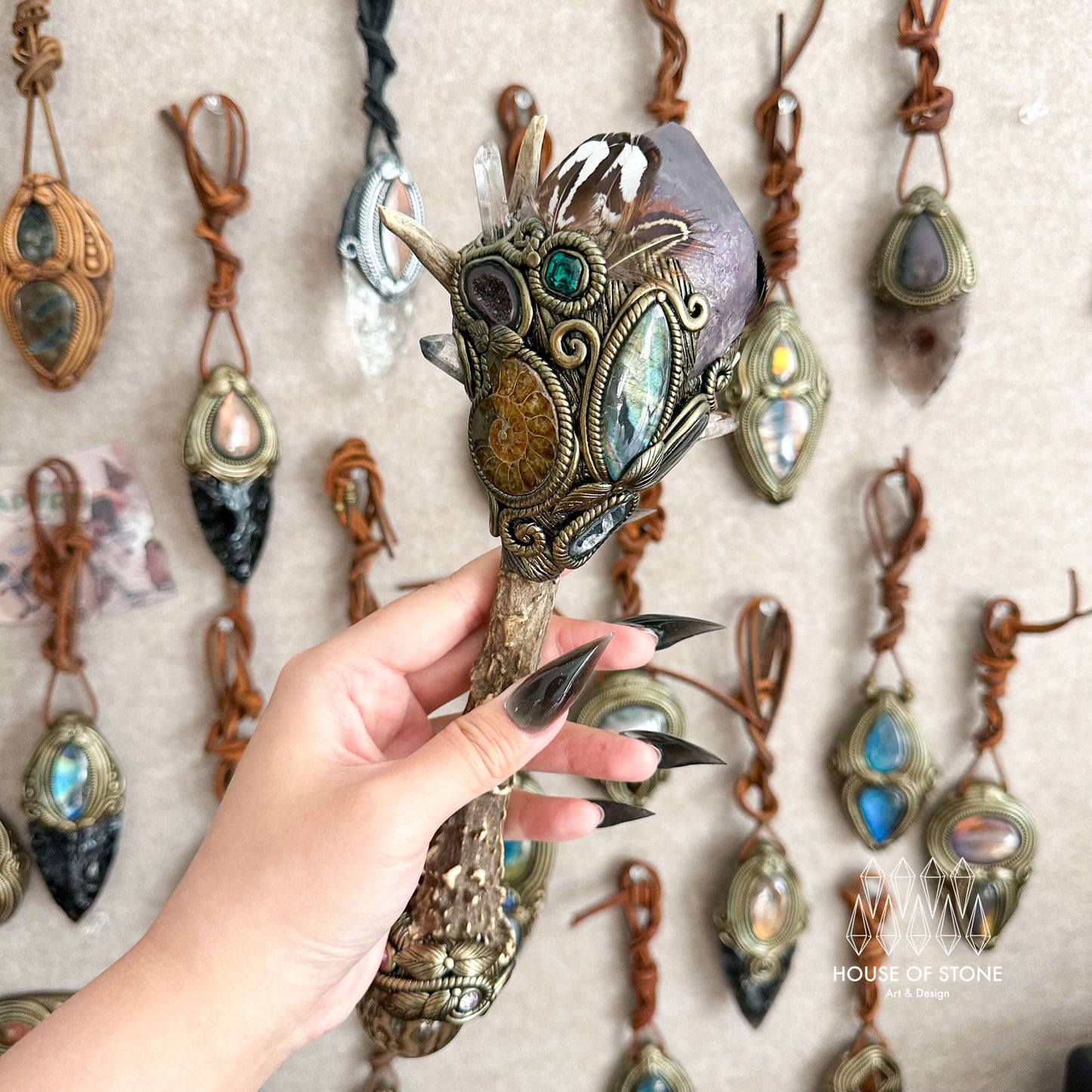 Natural Handmade Crystal Amethyst Antler Wand/Magic Clear Quartz Witch Wand/Labradorite Amethyst Garden Quartz Antler Stem/Chakra/Altar Tool