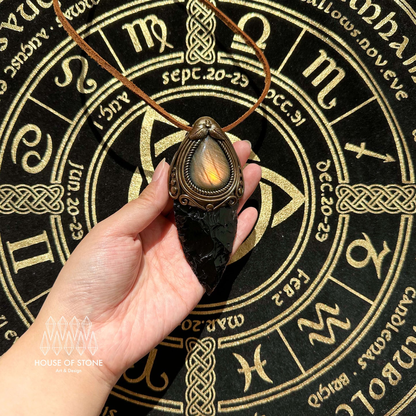 Natural Handmade Black Obsidian Arrowhead Pendant Necklace/Magic Crystal Double-sided Pendant/Labradorite Jewelry/Chakra/Altar Tool