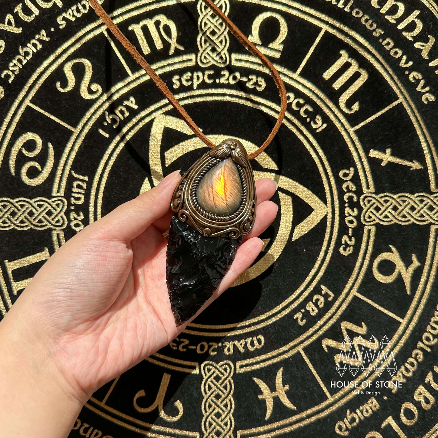 Natural Handmade Black Obsidian Arrowhead Pendant Necklace/Magic Crystal Double-sided Pendant/Labradorite Jewelry/Chakra/Altar Tool