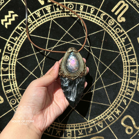 Natural Handmade Black Obsidian Arrowhead Pendant Necklace/Magic Crystal Double-sided Pendant/Labradorite Amethyst Jewelry/Chakra/Altar Tool