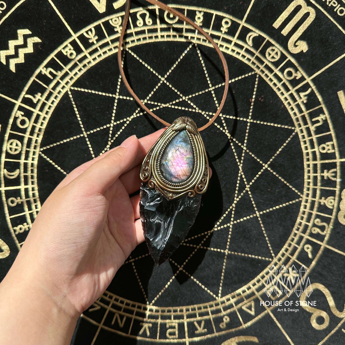 Natural Handmade Black Obsidian Arrowhead Pendant Necklace/Magic Crystal Double-sided Pendant/Labradorite Amethyst Jewelry/Chakra/Altar Tool