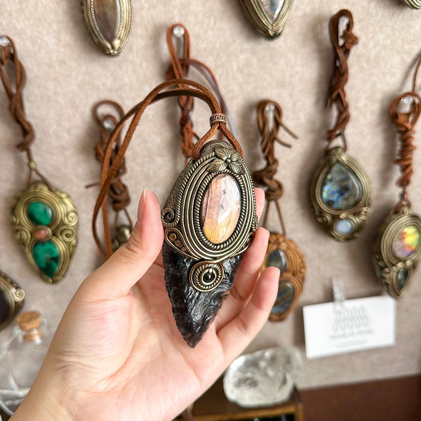 Natural Handmade Smoky Quartz Arrowhead Pendant Necklace/Magic Crystal Double-sided Pendant/Labradorite Amethyst Jewelry/Chakra/Altar Tool