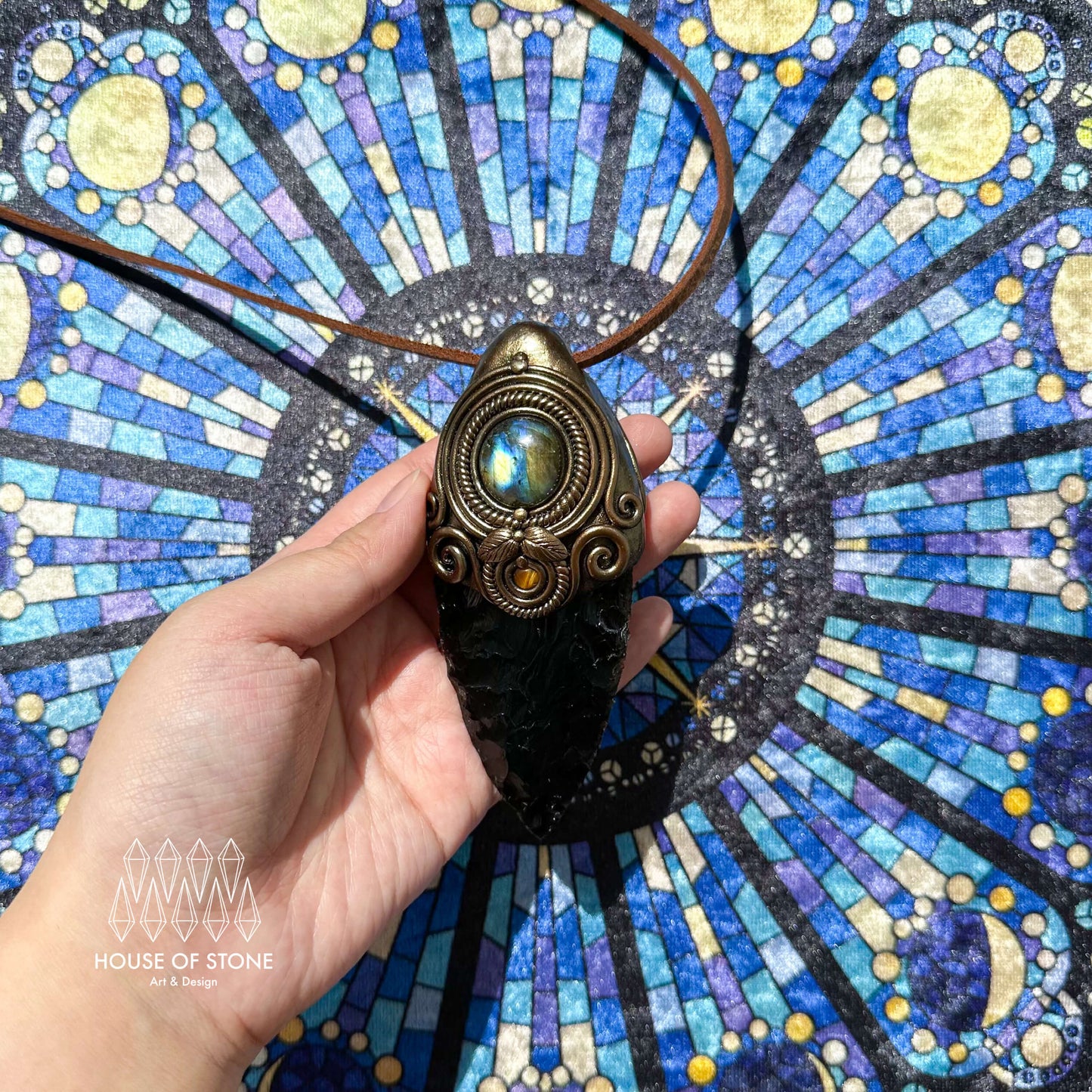 Natural Handmade Black Obsidian Arrowhead Pendant Necklace/Magic Crystal Double-sided Pendant/Labradorite Jewelry/Chakra/Altar Tool