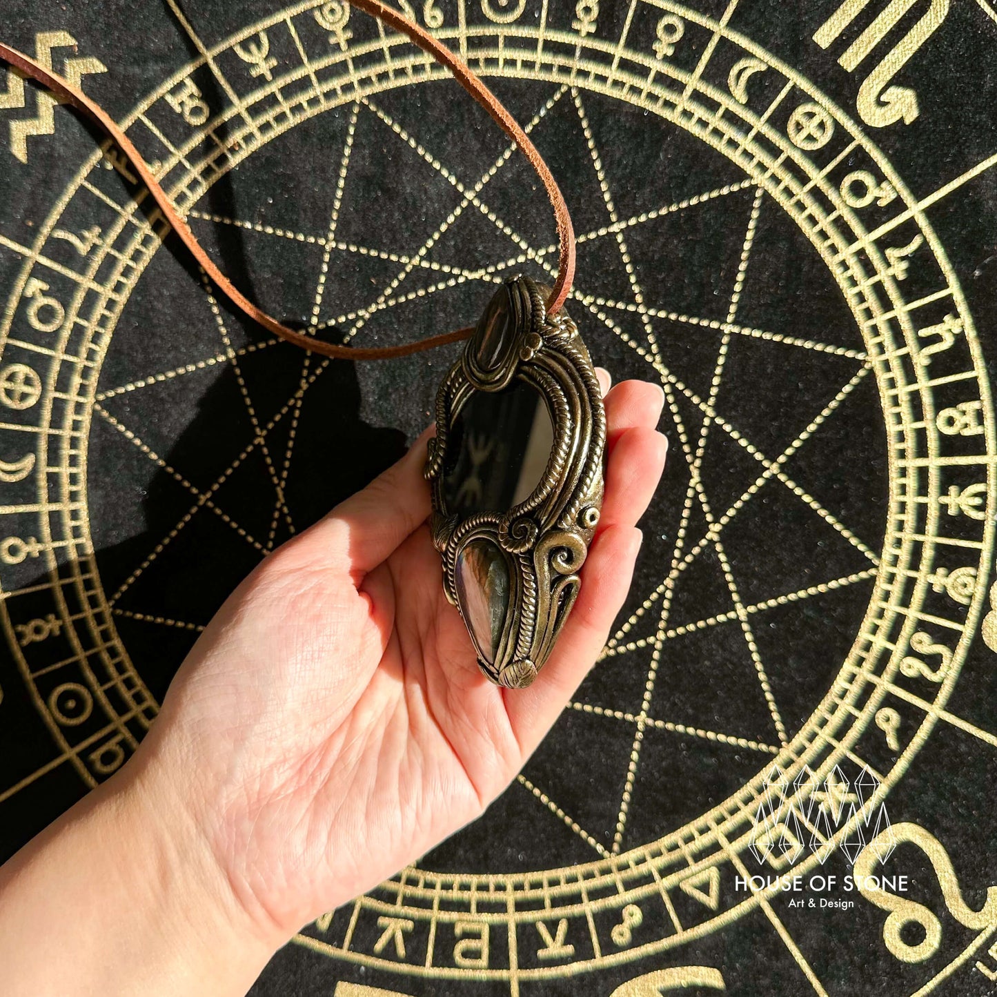 Natural Handmade Black Obsidian Pendant Necklace/Magic Obsidian Mirror Crystal Pendant/Scrying Mirror Labradorite Jewelry/Altar Tool