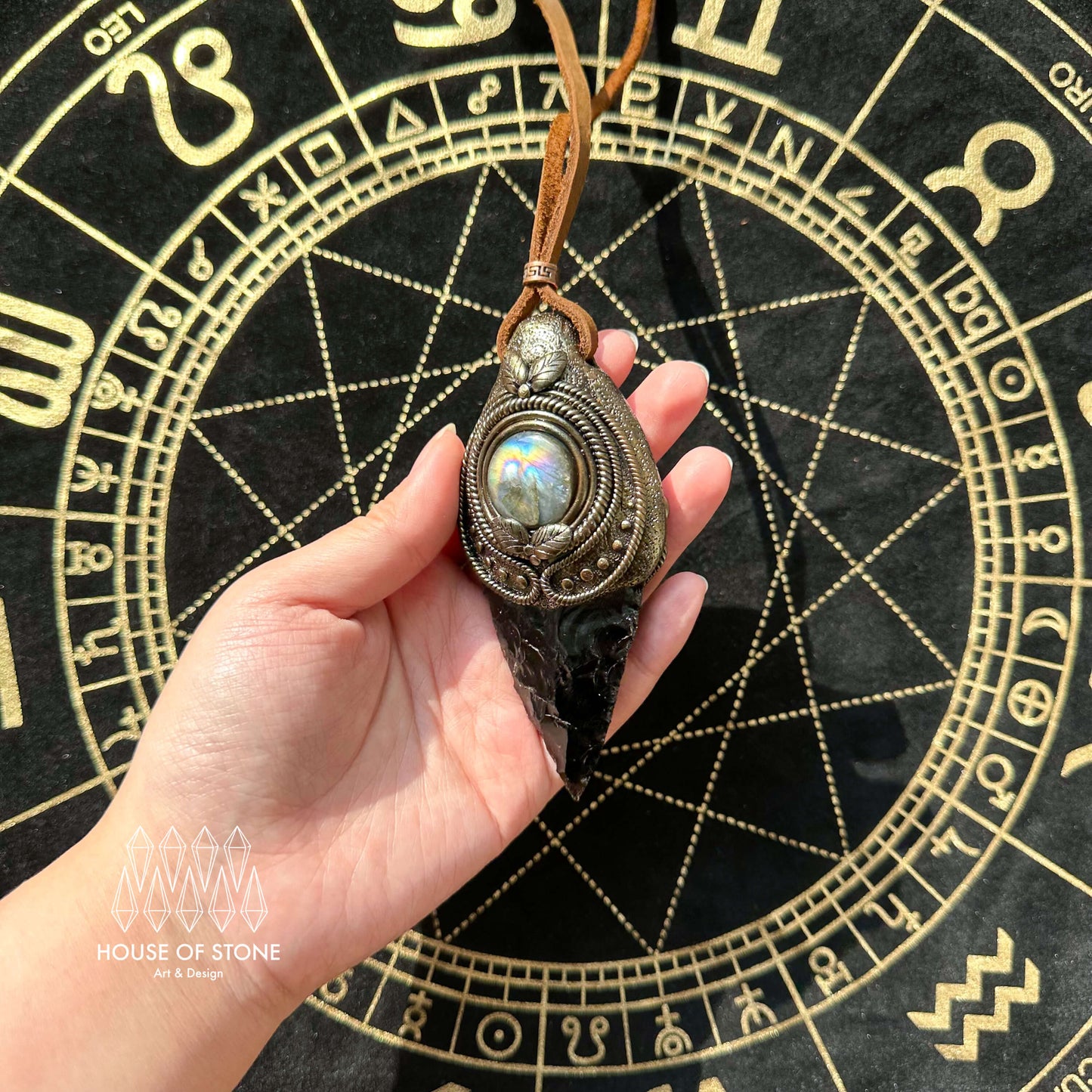 Natural Handmade Black Obsidian Arrowhead Pendant Necklace/Magic Crystal Double-sided Pendant/Labradorite Jewelry/Chakra/Altar Tool