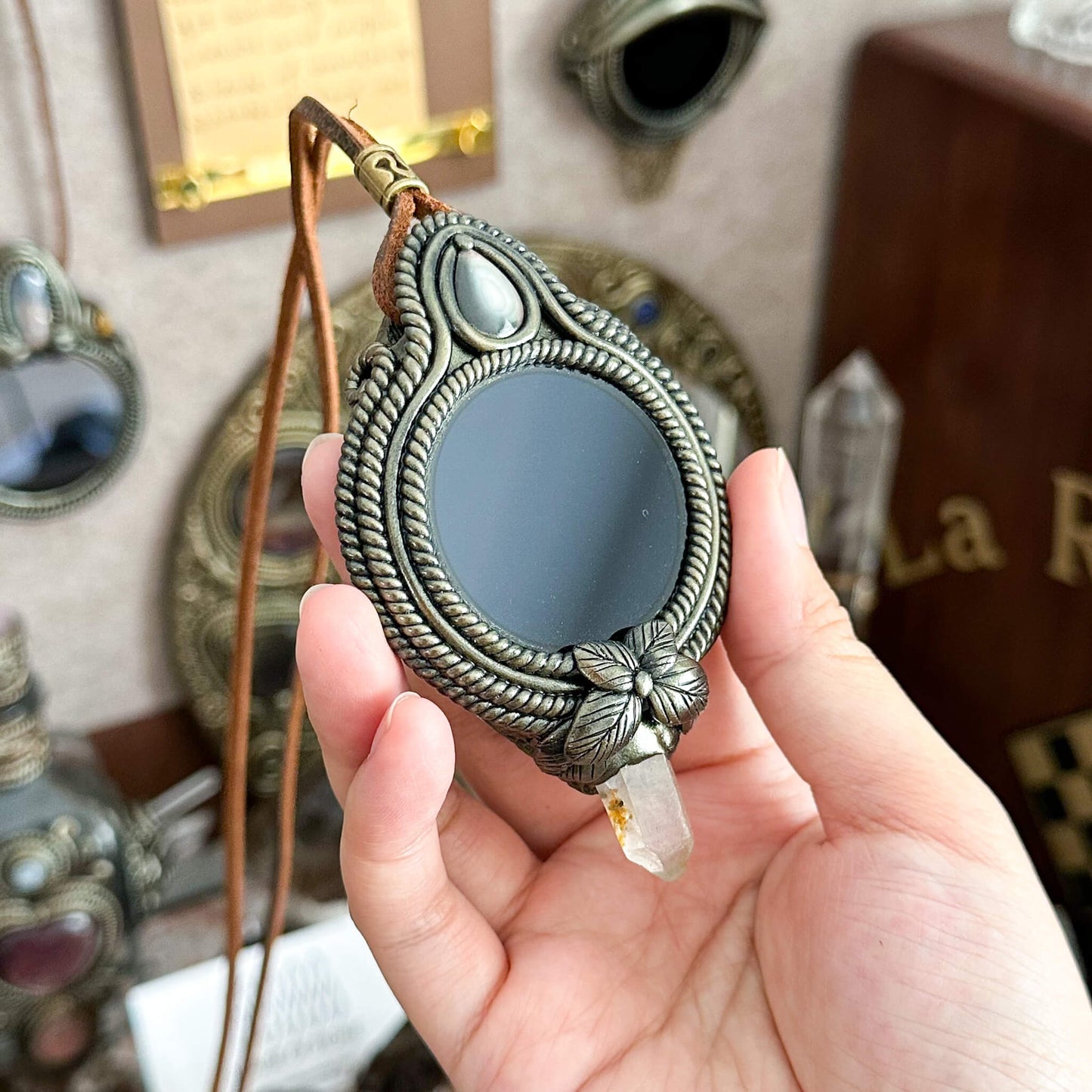 Handmade Natural Black Obsidian Pendant Necklace/Magic Obsidian Mirror Crystal Pendant/Scrying Mirror Labradorite Protection Jewelry/Altar Tool