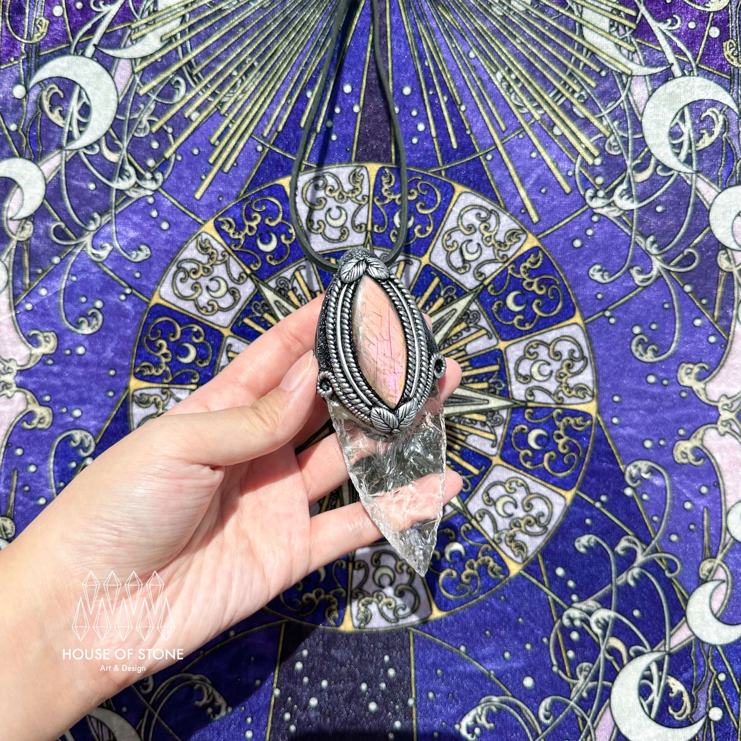 Natural Handmade Clear Quartz Arrowhead Pendant Necklace/Magic Crystal Double-sided Pendant/Labradorite Jewelry/Chakra/Altar Tool