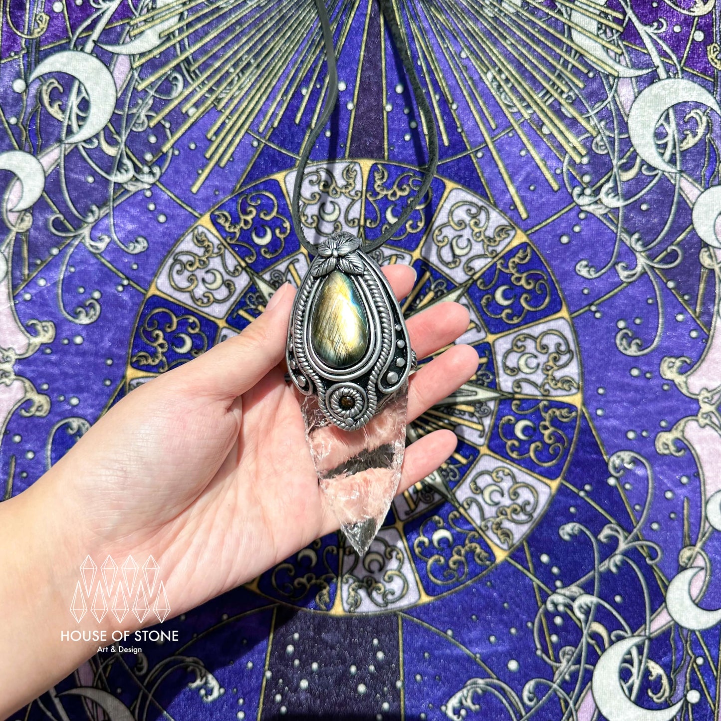 Natural Handmade Clear Quartz Arrowhead Pendant Necklace/Magic Crystal Double-sided Pendant/Labradorite Jewelry/Chakra/Altar Tool