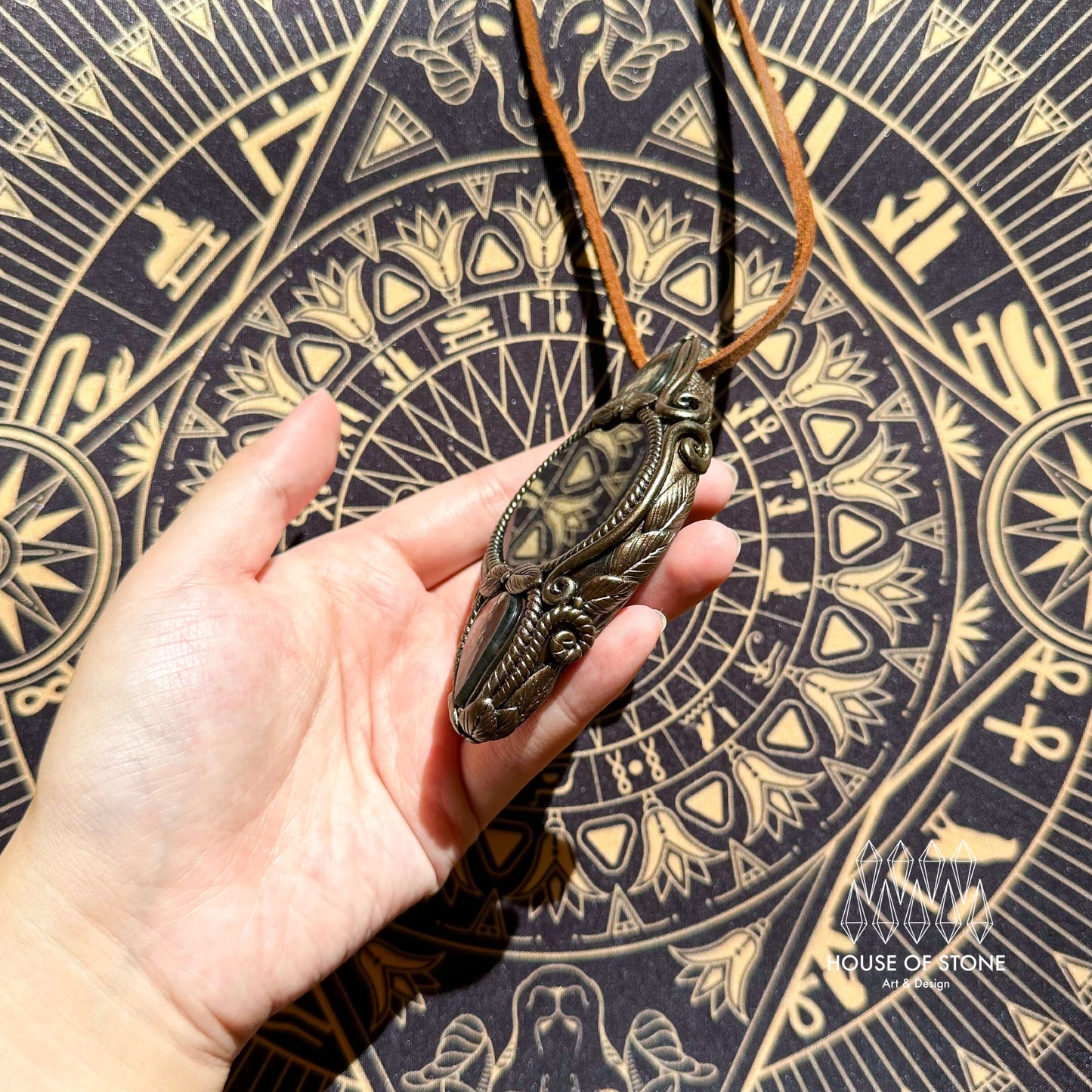 Natural Handmade Black Obsidian Pendant Necklace/Magic Obsidian Mirror Crystal Pendant/Scrying Mirror Labradorite Jewelry/Altar Tool