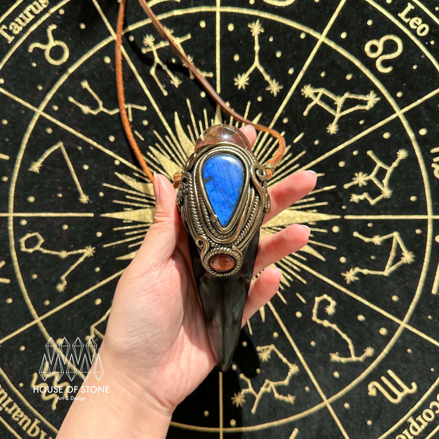 Handmade Natural Black Obsidian Raven Skull Pendant Necklace/Magic Smoky Quartz Crystal Protection Pendant/Labradorite Jewelry/Altar Tool