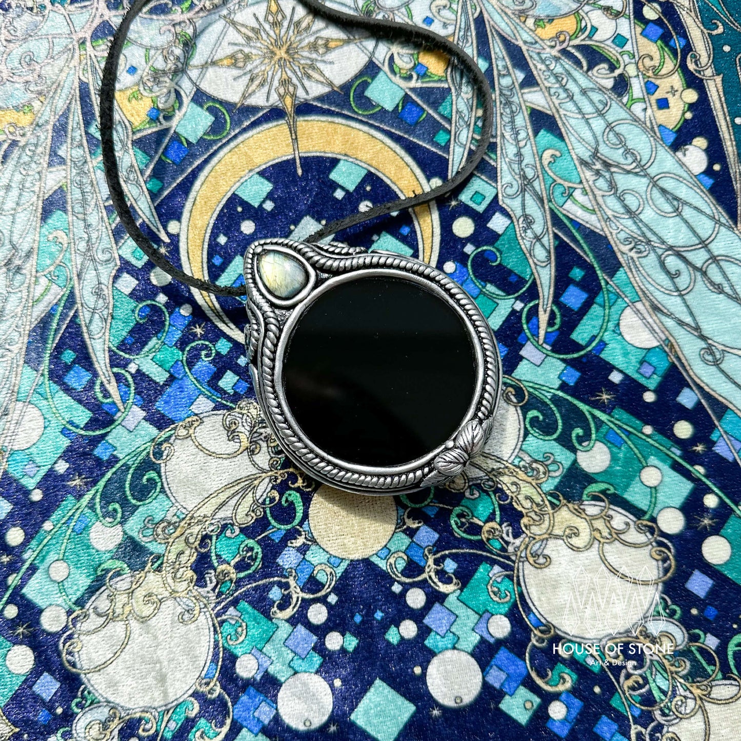 Natural Handmade Black Obsidian Pendant Necklace/Magic Obsidian Mirror Crystal Pendant/Scrying Mirror Labradorite Jewelry/Altar Tool