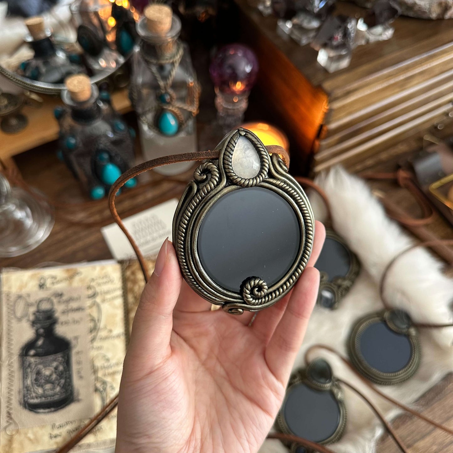 Handmade Natural Black Obsidian Pendant Necklace/Magic Obsidian Mirror Crystal Pendant/Scrying Mirror Talisman Protection Jewelry/Altar Tool