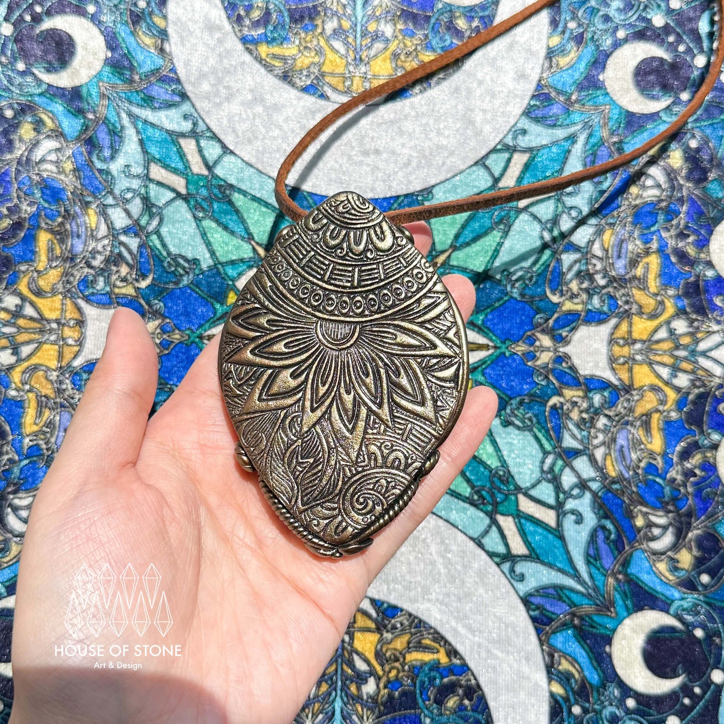 Handmade Natural Black Obsidian Pendant Necklace/Magic Obsidian Mirror Crystal Pendant/Scrying Mirror Talisman Protection Jewelry/Altar Tool