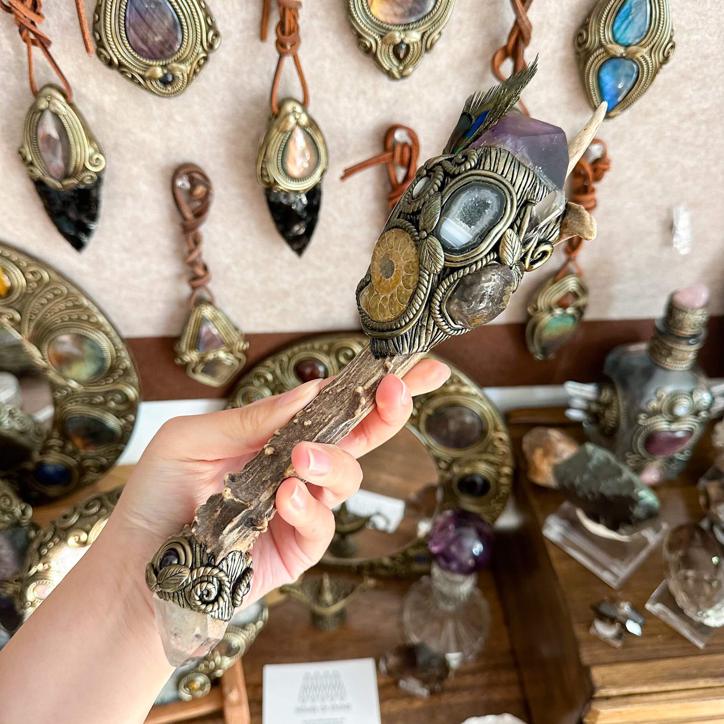 Handmade Natural Crystal Amethyst Antler Wand/Magic Smoky Quartz Witch Wand/Labradorite Amethyst Ammonite Antler Stem/Chakra/Altar Tool