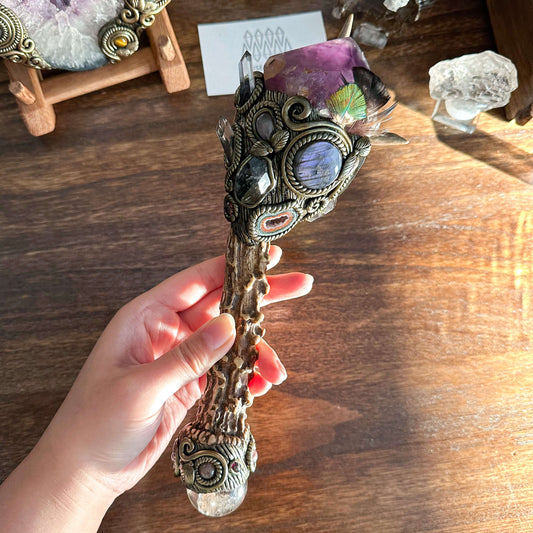 Handmade Natural Crystal Amethyst Antler Wand/Magic Smoky Quartz Witch Wand/Labradorite Amethyst Ammonite Antler Stem/Chakra/Altar Tool