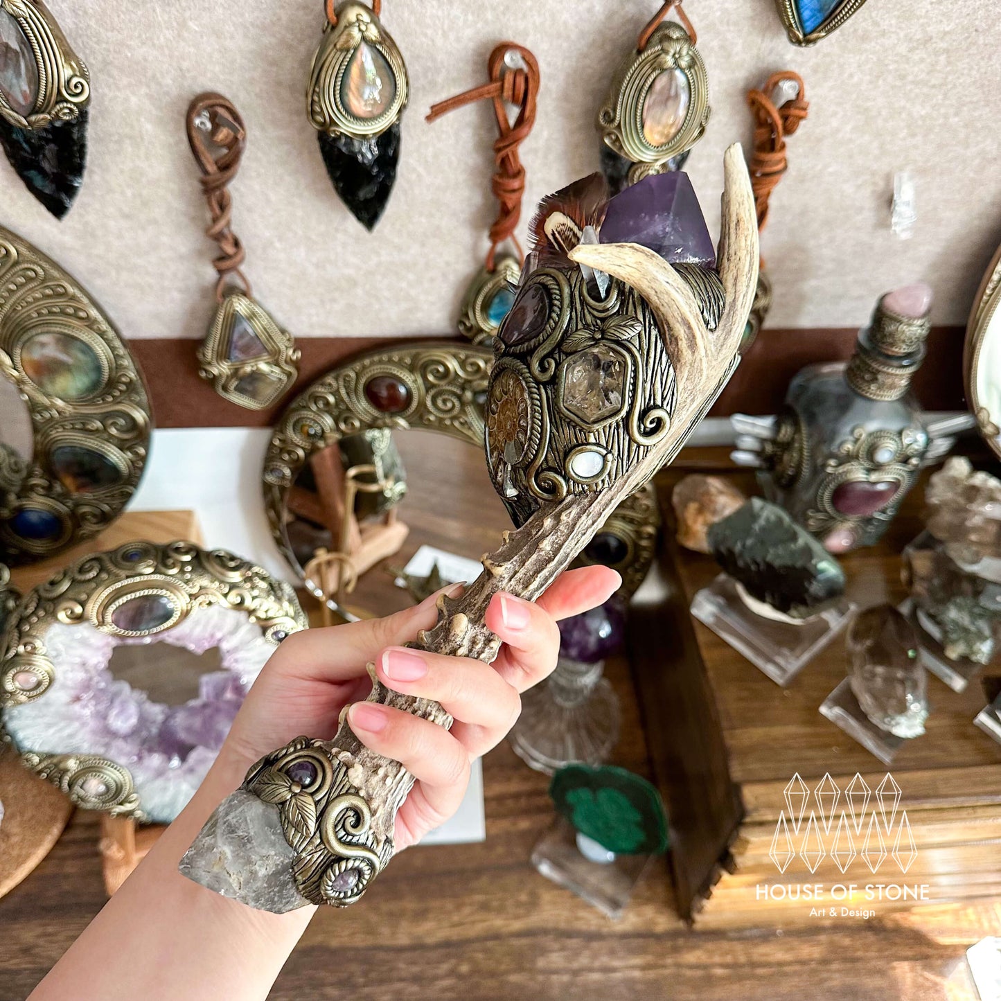 Handmade Natural Crystal Amethyst Antler Wand/Magic Smoky Quartz Witch Wand/Labradorite Amethyst Ammonite Antler Stem/Chakra/Altar Tool