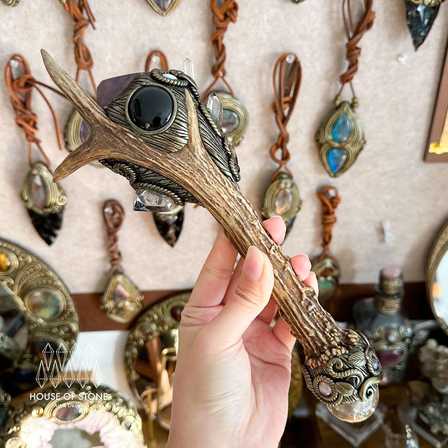 Handmade Natural Crystal Amethyst Antler Wand/Magic Smoky Quartz Witch Wand/Labradorite Amethyst Ammonite Antler Stem/Chakra/Altar Tool