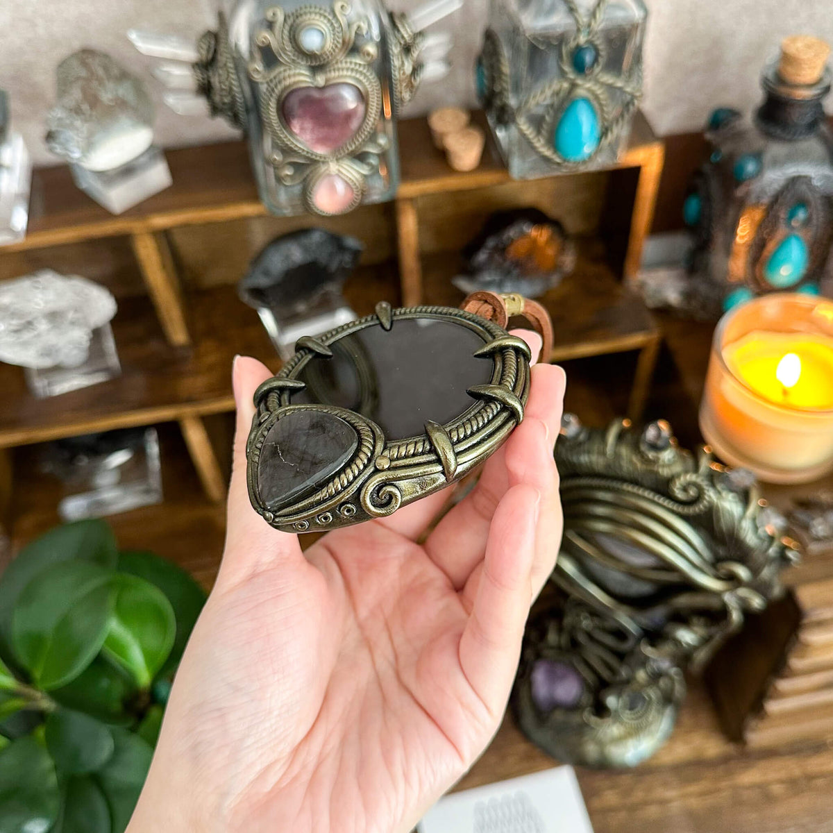Handmade Natural Black Obsidian Pendant Necklace/Magic Obsidian Mirror Crystal Pendant/Scrying Mirror Talisman Protection Jewelry/Altar Tool