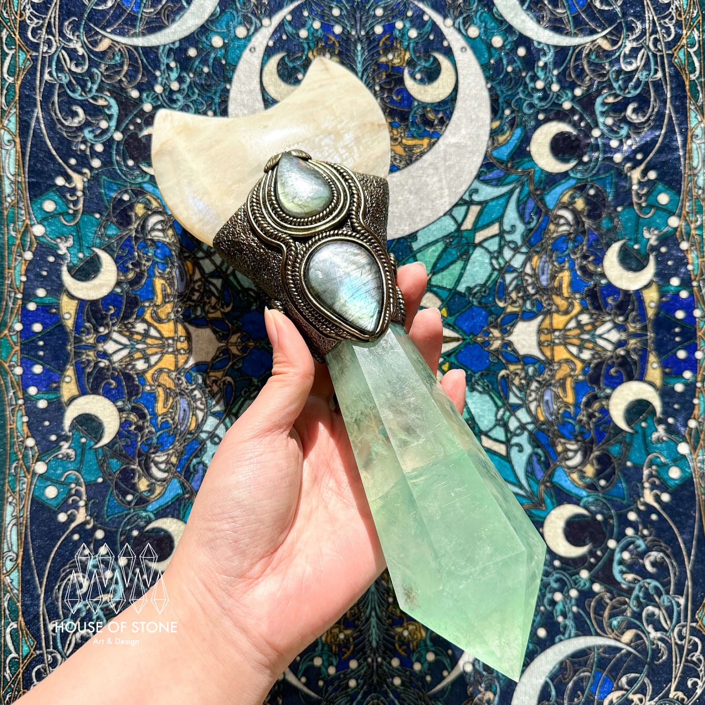 Handmade Natural Fluorite Crystal Wand/XLarge Magic Witch Crystal Wand/Moonstone Green Fluorite Labradorite Handle/Chakra/Manifest Altar Tool