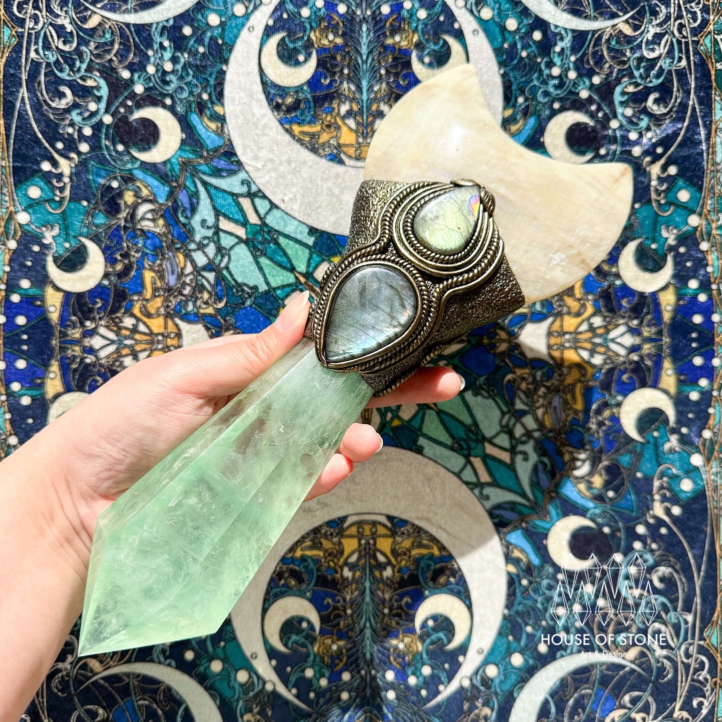 Handmade Natural Fluorite Crystal Wand/XLarge Magic Witch Crystal Wand/Moonstone Green Fluorite Labradorite Handle/Chakra/Manifest Altar Tool