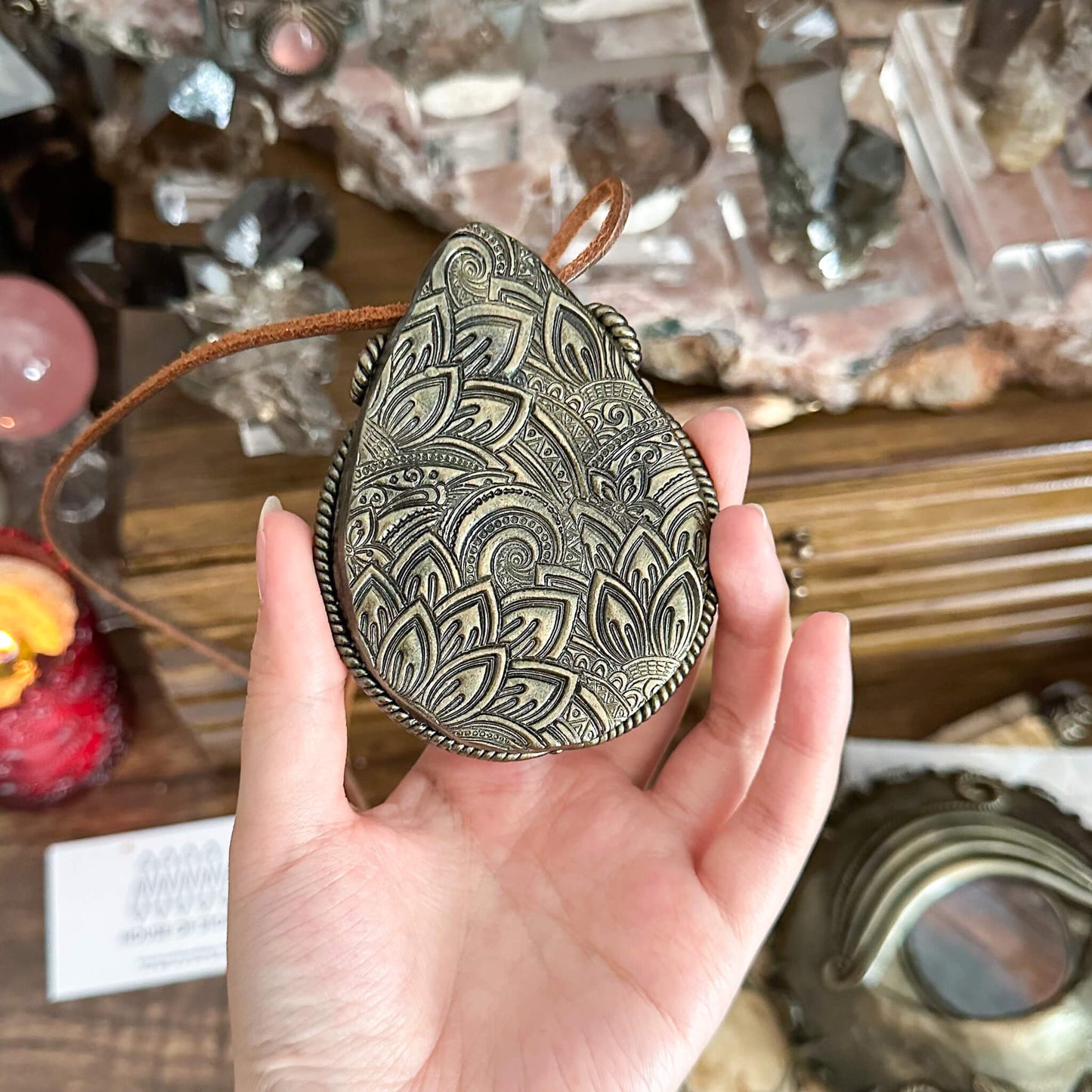 Handmade Natural Black Obsidian Pendant Necklace/Magic Obsidian Mirror Crystal Pendant/Scrying Mirror Talisman Protection Jewelry/Altar Tool