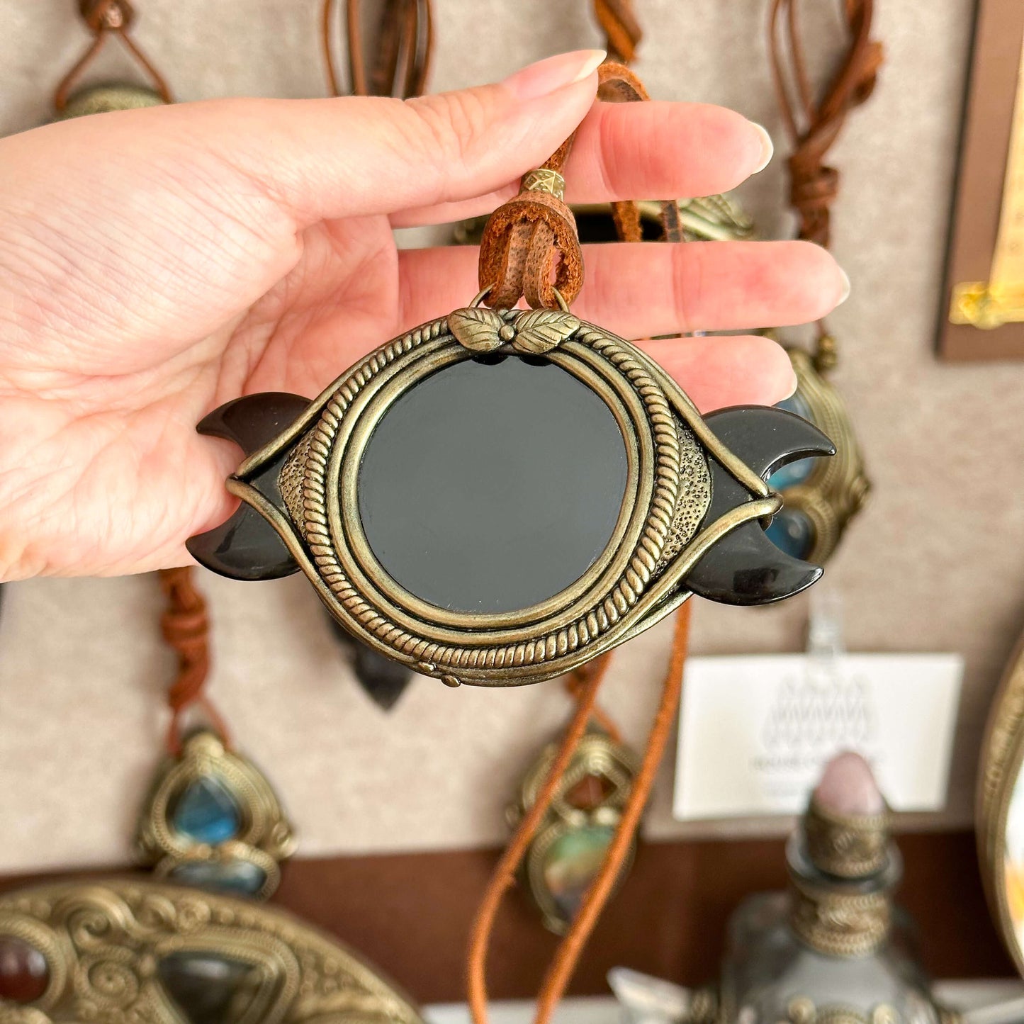 Handmade Natural Black Obsidian Triple Moon Pendant Necklace/Magic Obsidian Mirror Crystal Pendant/Scrying Mirror Protection Jewelry/Altar Tool