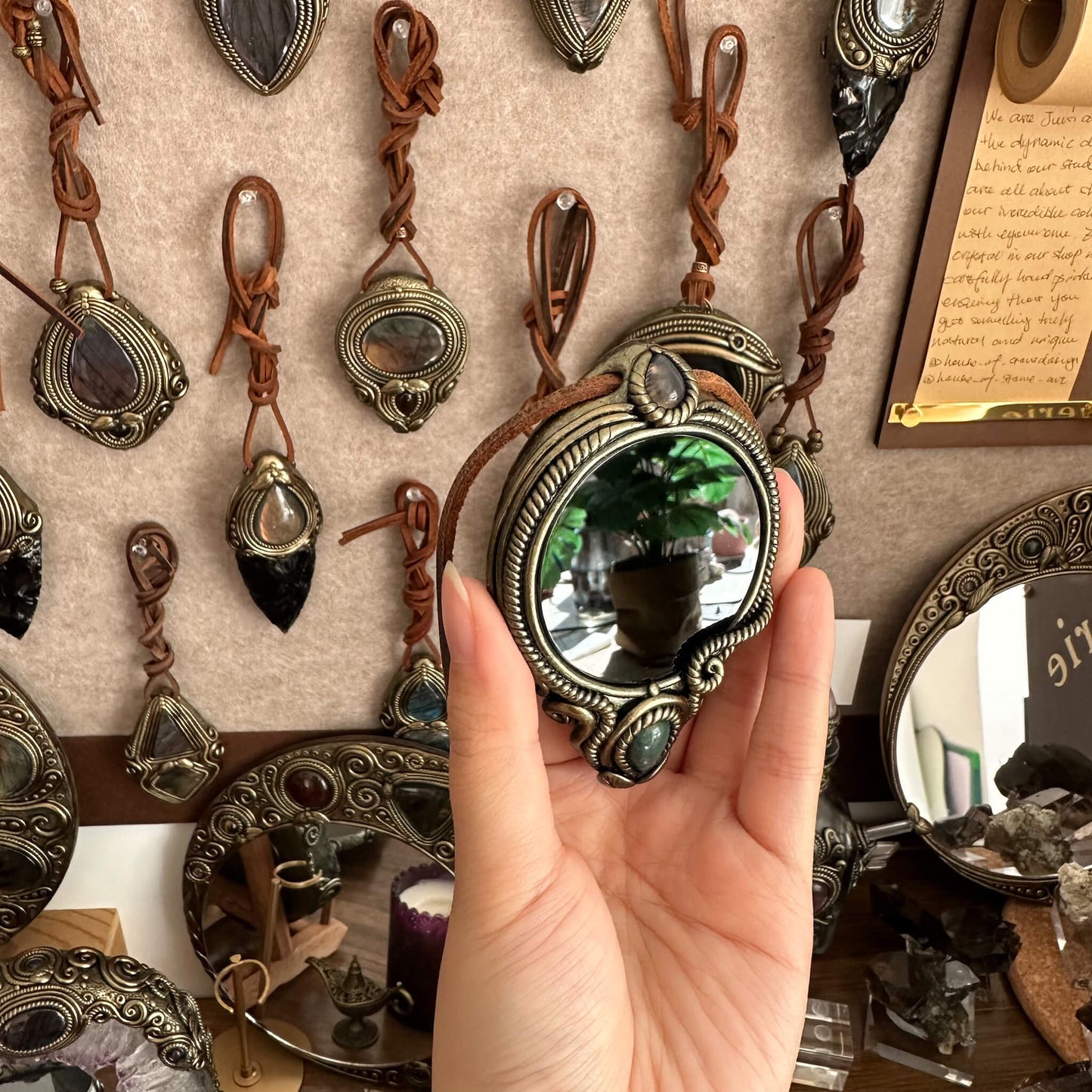 Handmade Natural Black Obsidian Pendant Necklace/Magic Obsidian Mirror Crystal Pendant/Scrying Mirror Labradorite Jewelry/Altar Tool