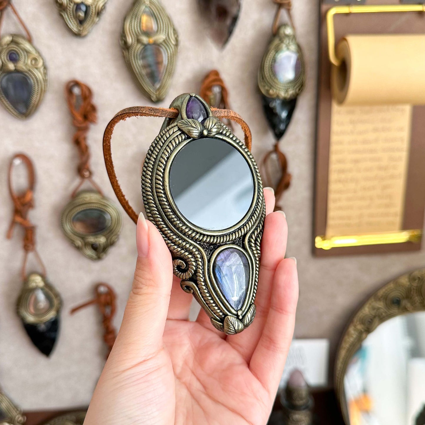 Handmade Natural Black Obsidian Pendant Necklace/Magic Obsidian Mirror Crystal Pendant/Scrying Mirror Labradorite Jewelry/Altar Tool