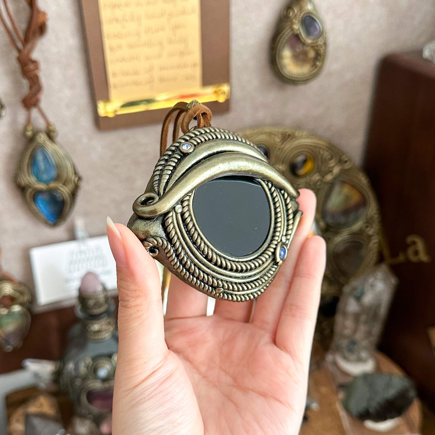 Handmade Natural Black Obsidian Pendant Necklace/Magic Obsidian Mirror Crystal Pendant/Scrying Mirror Protection Jewelry/Altar Tool