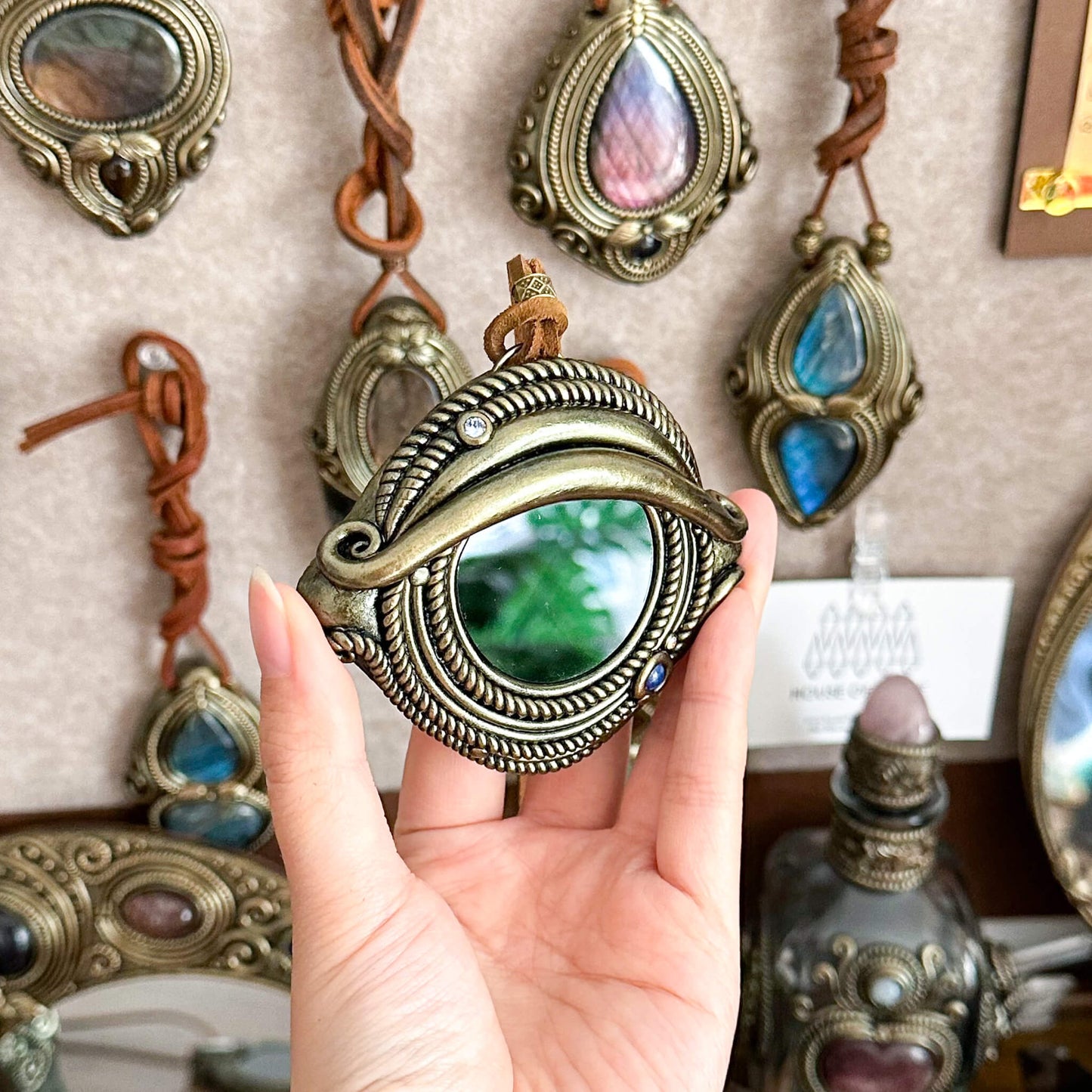 Handmade Natural Black Obsidian Pendant Necklace/Magic Obsidian Mirror Crystal Pendant/Scrying Mirror Protection Jewelry/Altar Tool