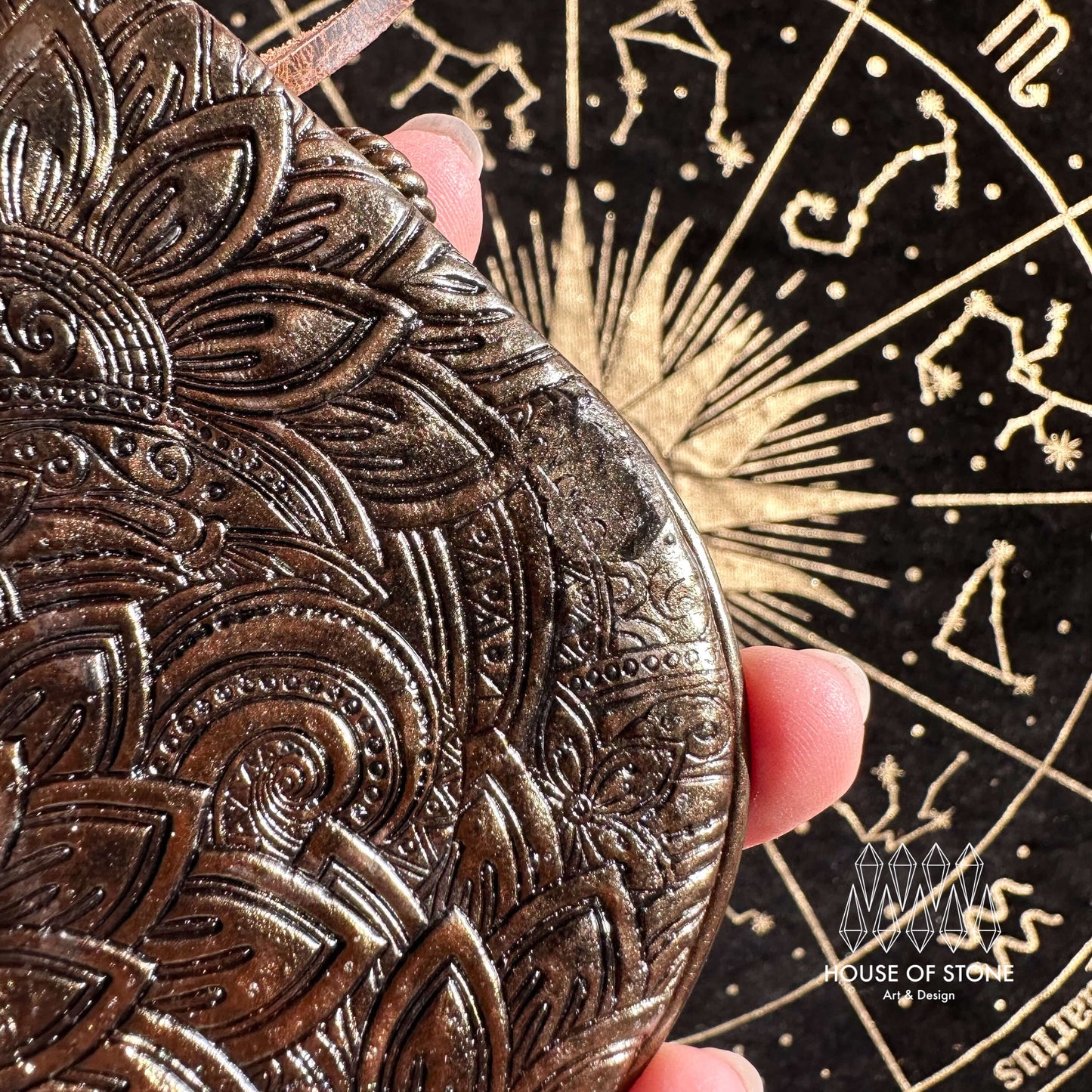 Handmade Natural Black Obsidian Pendant Necklace/Magic Obsidian Mirror Crystal Pendant/Scrying Mirror Labradorite Jewelry/Altar Tool