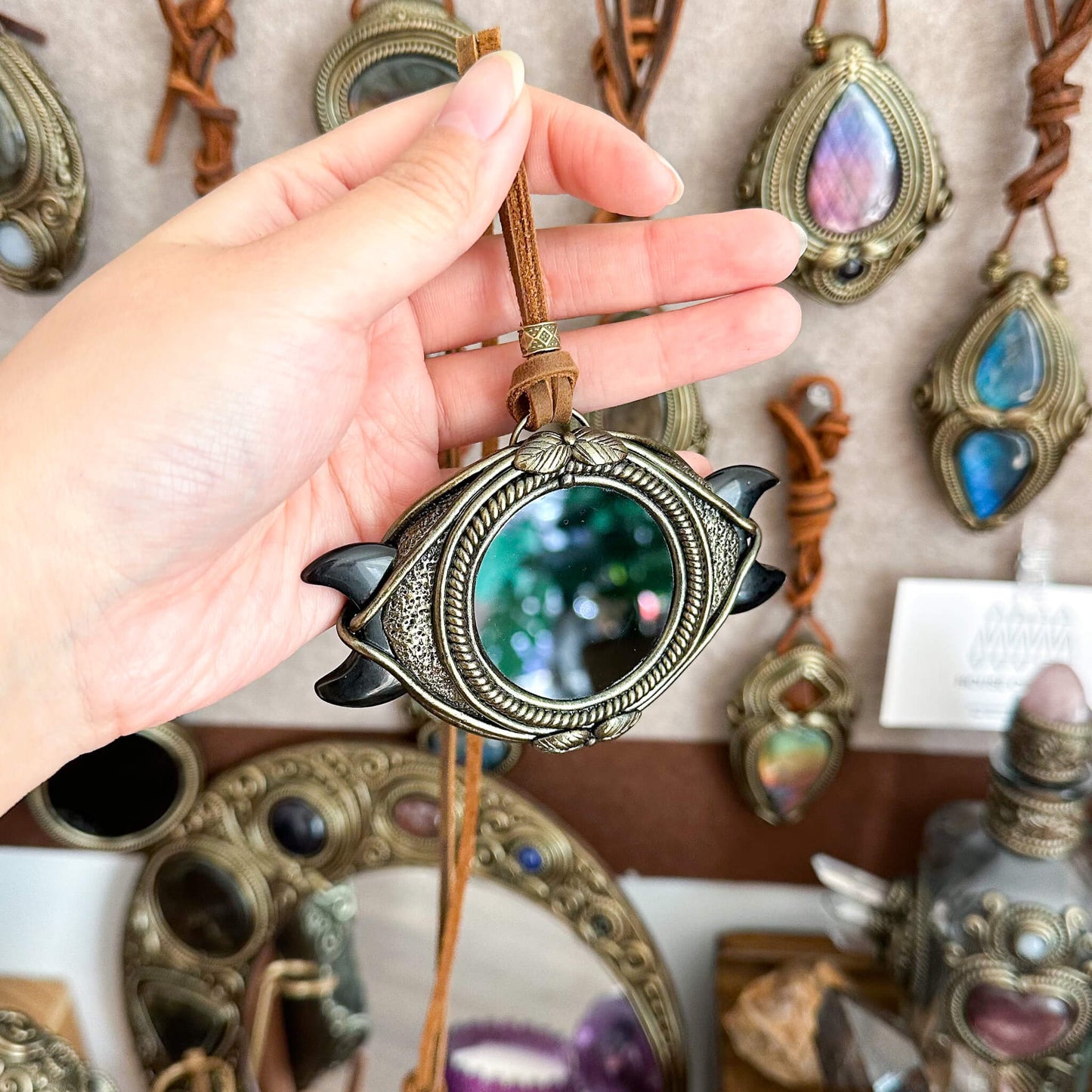 Handmade Natural Black Obsidian Triple Moon Pendant Necklace/Magic Obsidian Mirror Crystal Pendant/Scrying Mirror Protection Jewelry/Altar Tool