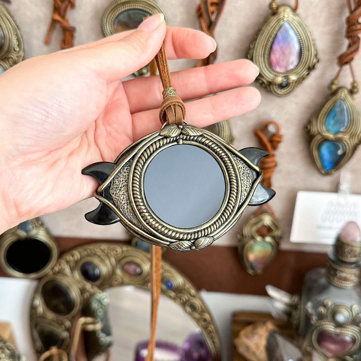 Handmade Natural Black Obsidian Triple Moon Pendant Necklace/Magic Obsidian Mirror Crystal Pendant/Scrying Mirror Protection Jewelry/Altar Tool