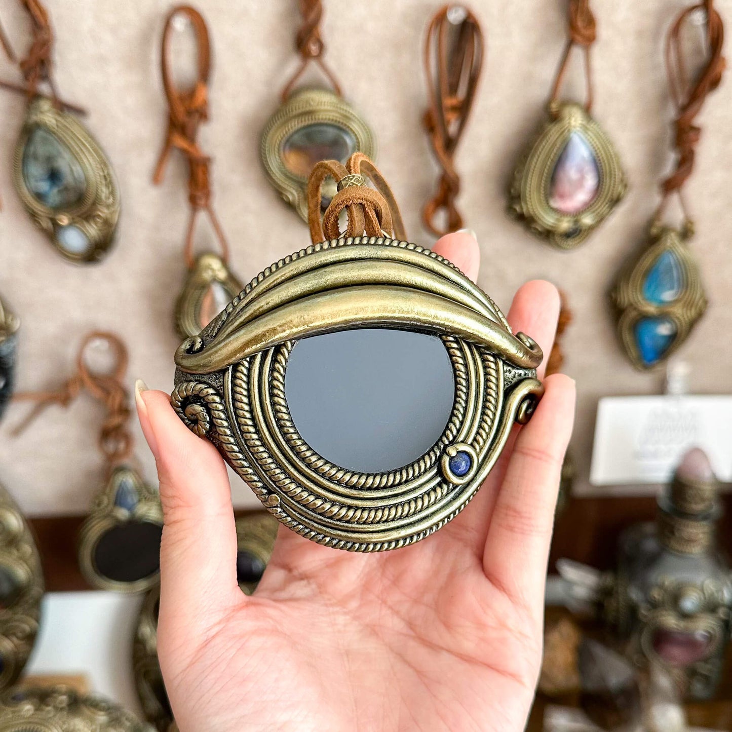 Handmade Natural Black Obsidian Pendant Necklace/Magic Obsidian Mirror Crystal Pendant/Scrying Mirror Protection Jewelry/Altar Tool