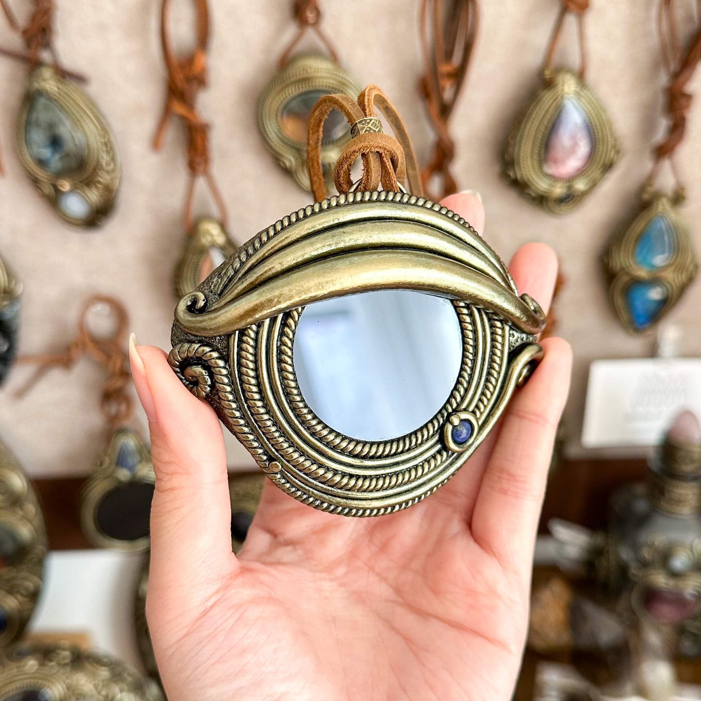 Handmade Natural Black Obsidian Pendant Necklace/Magic Obsidian Mirror Crystal Pendant/Scrying Mirror Protection Jewelry/Altar Tool